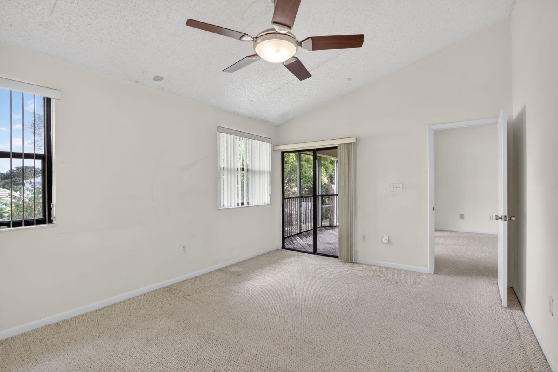 9883 NW 1st Court, Plantation, FL 33324 Photo