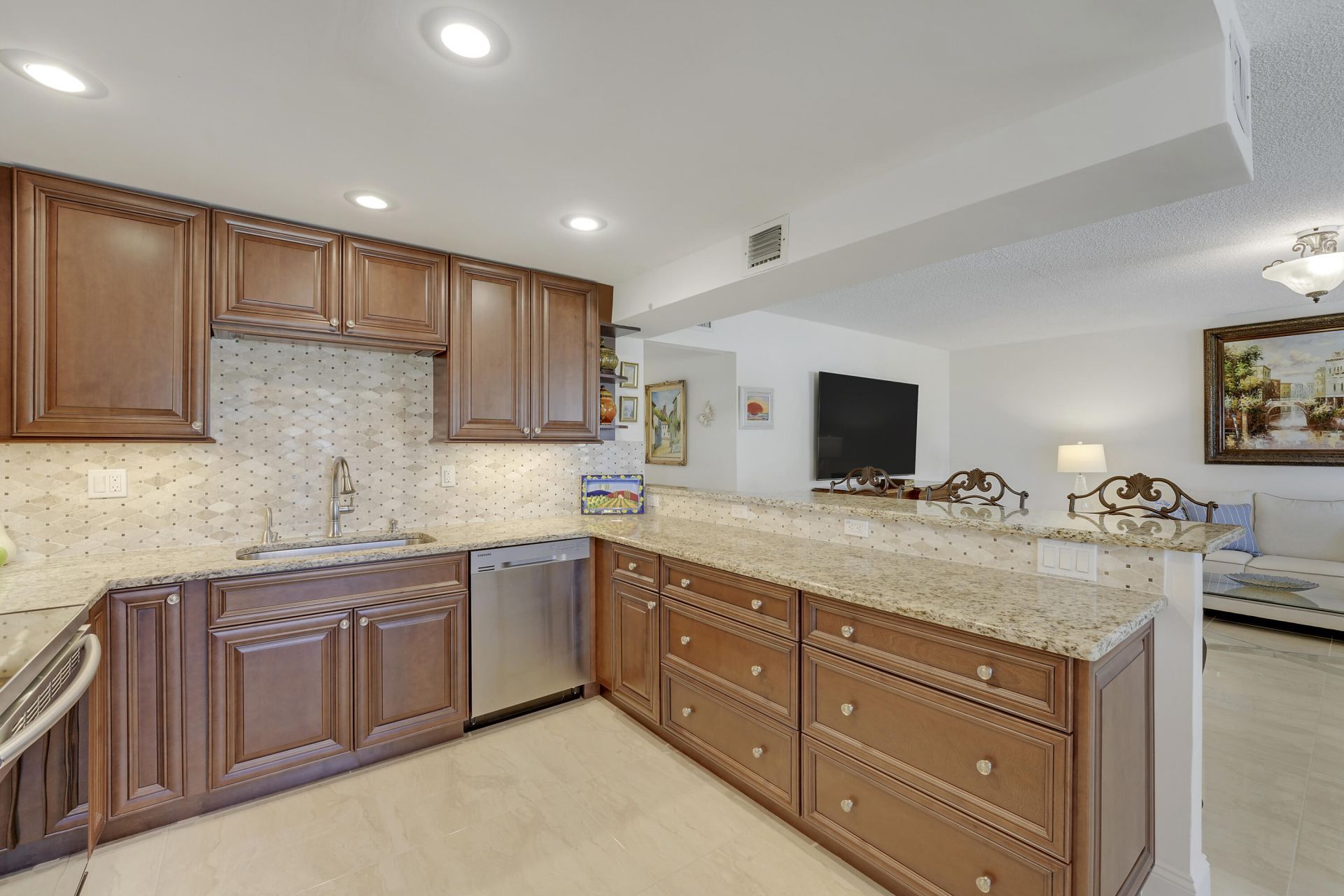 210 Wellington E, West Palm Beach, FL 33417 Photo