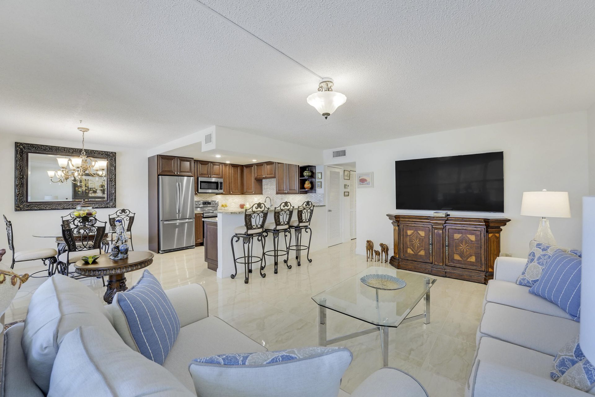210 Wellington E, West Palm Beach, FL 33417 Photo