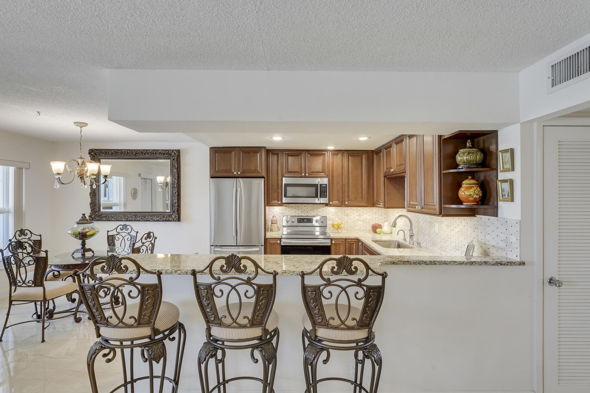 210 Wellington E, West Palm Beach, FL 33417 Photo