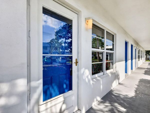 2929 SE Ocean Boulevard, Unit M4, Stuart, FL 34996