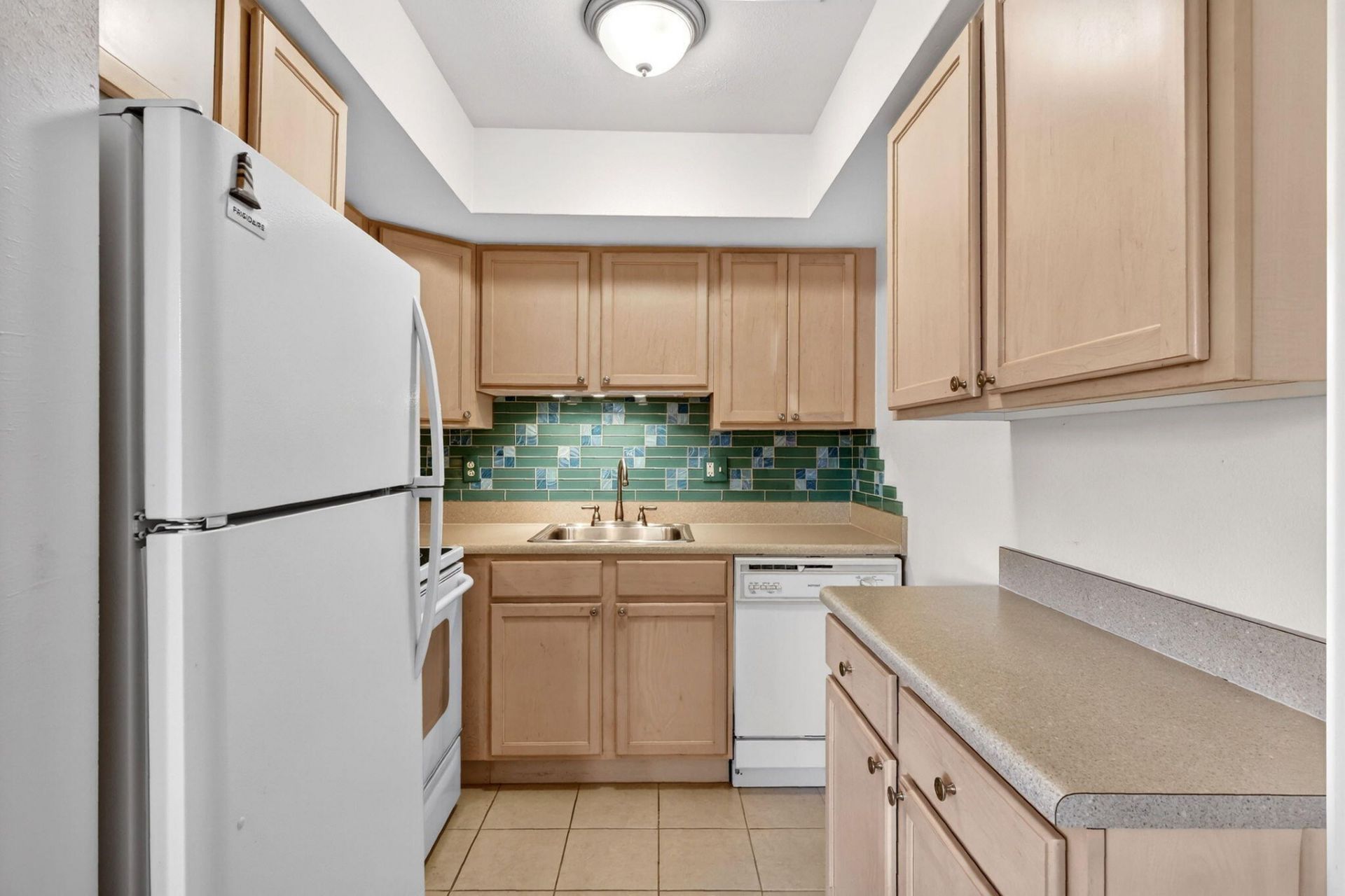2929 SE Ocean Boulevard, Unit M4, Stuart, FL 34996 Photo