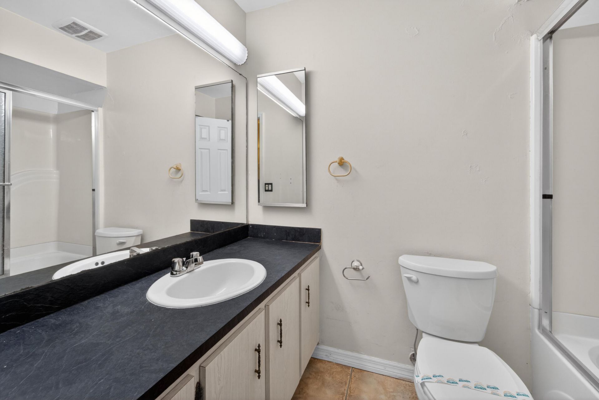 214 NE Camelot Drive, Port Saint Lucie, FL 34983 Photo
