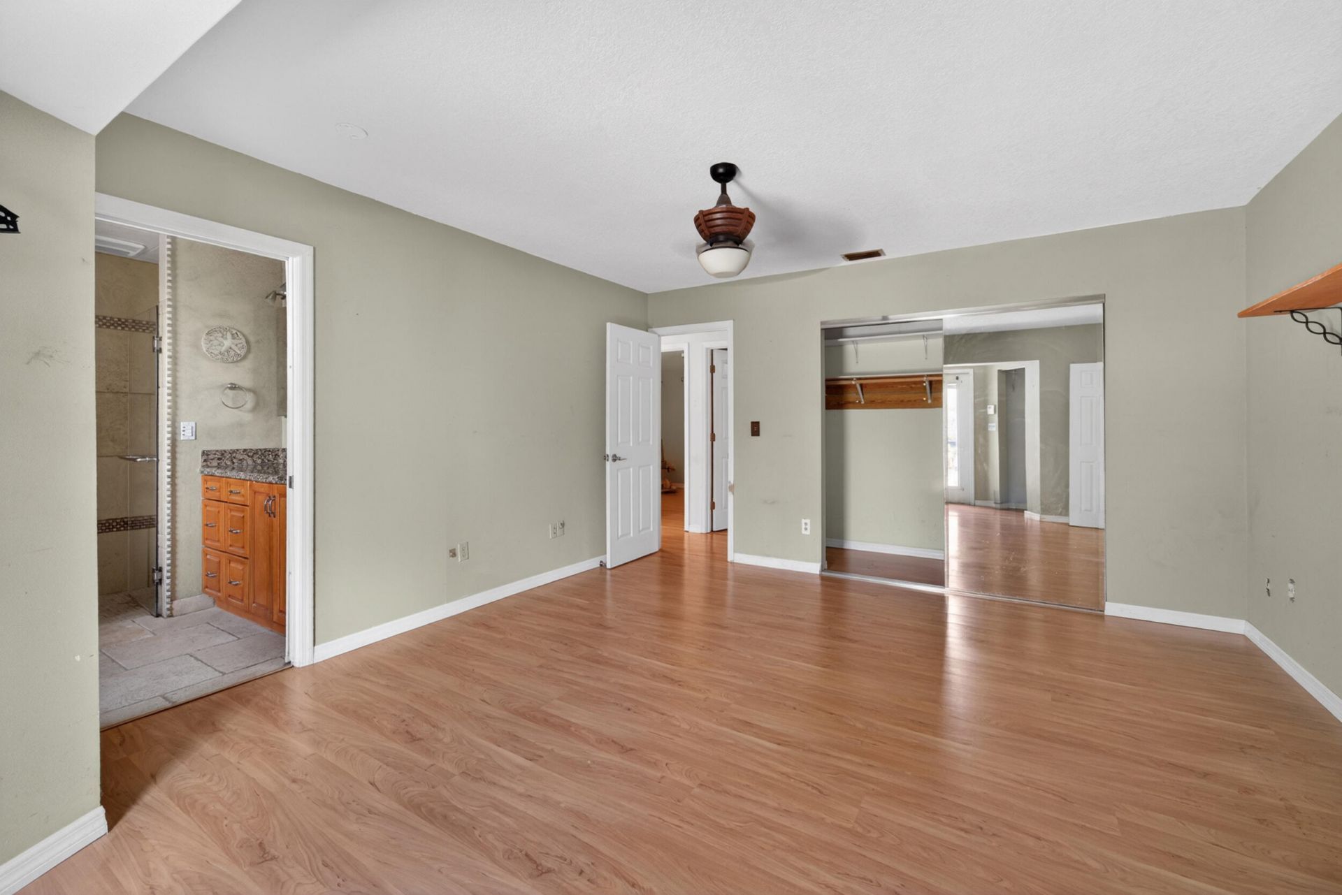214 NE Camelot Drive, Port Saint Lucie, FL 34983 Photo