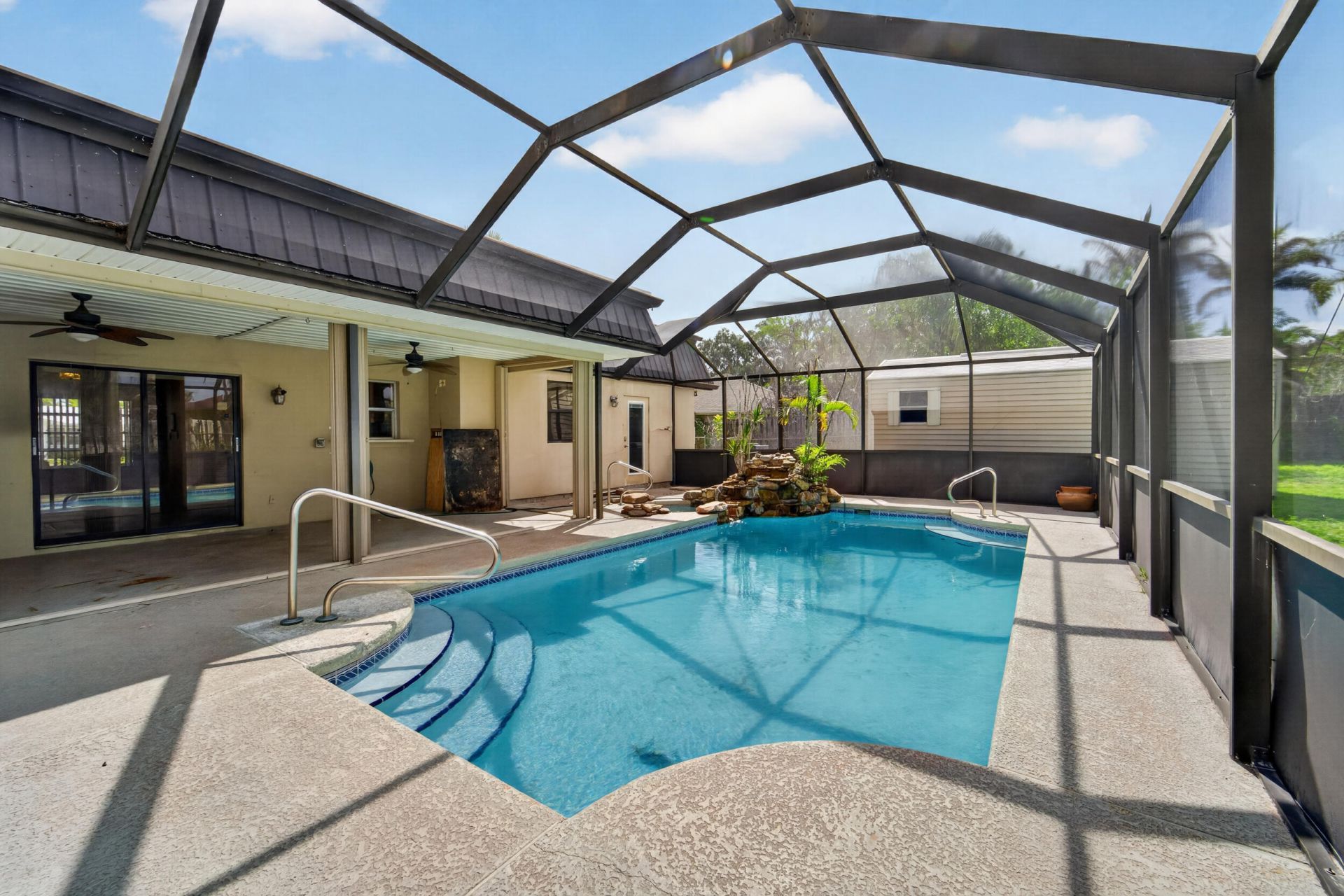 214 NE Camelot Drive, Port Saint Lucie, FL 34983 Photo