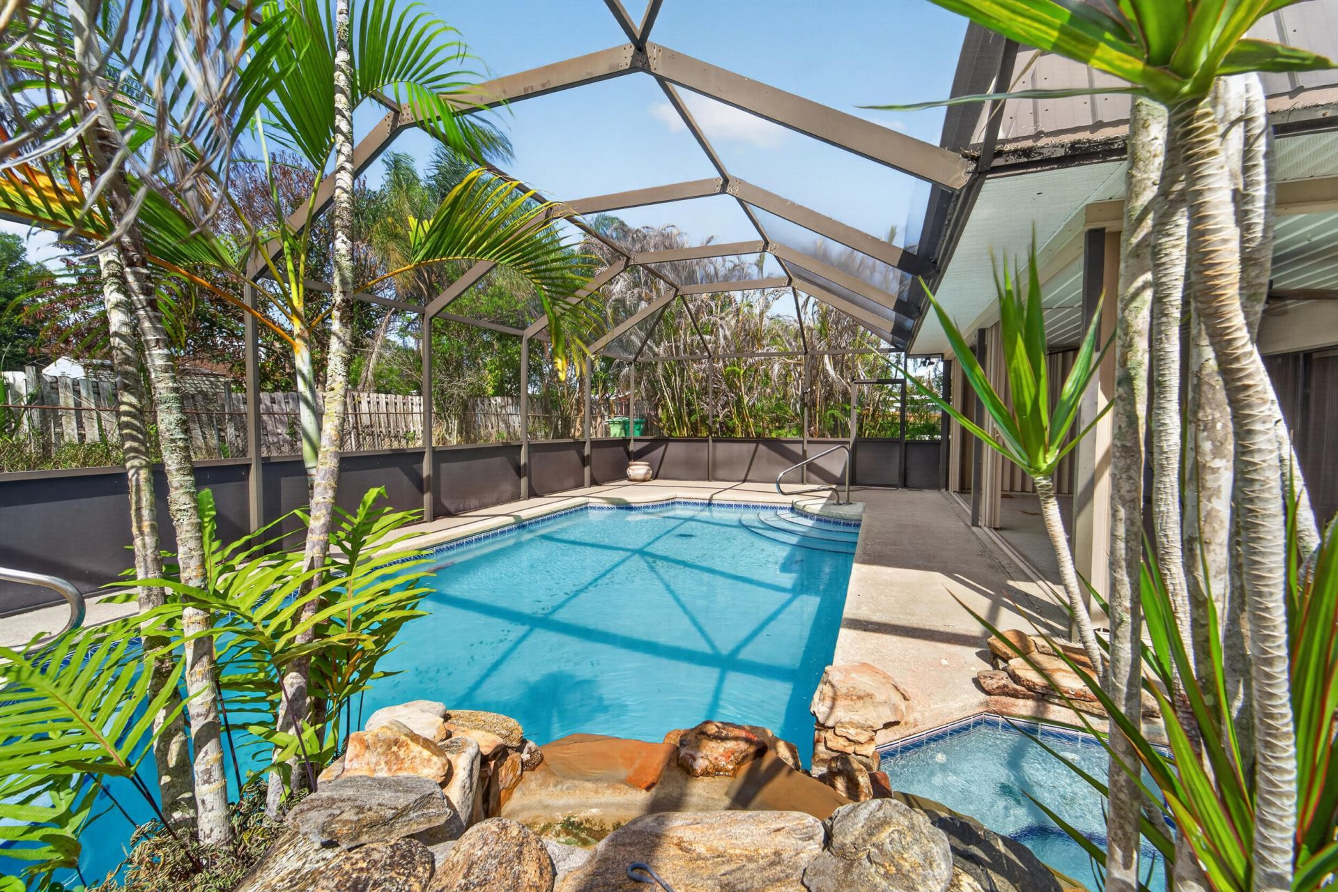 214 NE Camelot Drive, Port Saint Lucie, FL 34983 Photo