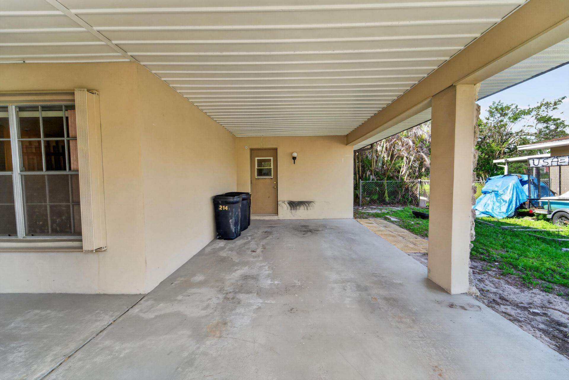214 NE Camelot Drive, Port Saint Lucie, FL 34983 Photo