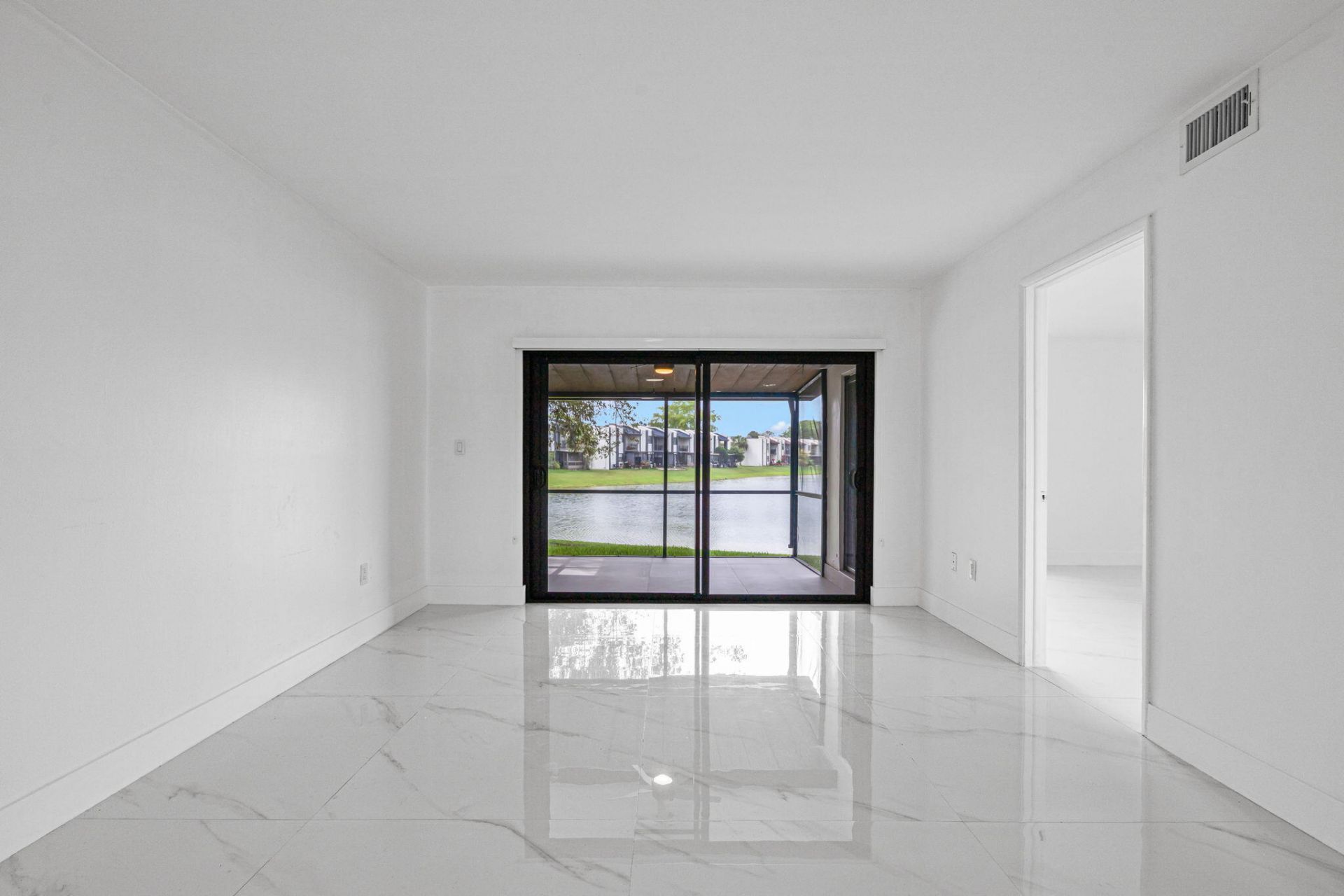 510 W Park Drive, Unit 104-3, Miami, FL 33172 Photo