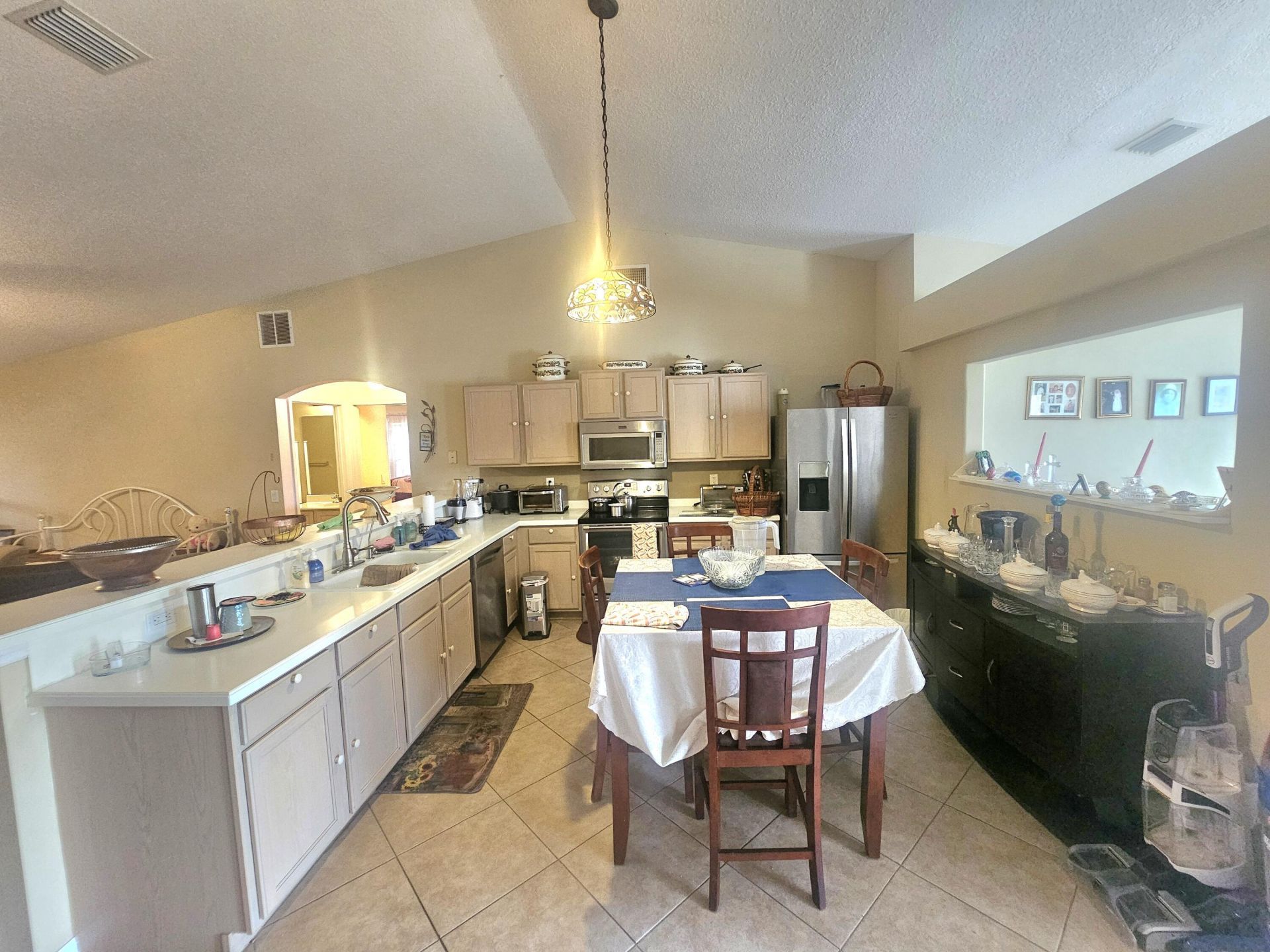 589 NW Fairfax Avenue, Port Saint Lucie, FL 34983 Photo