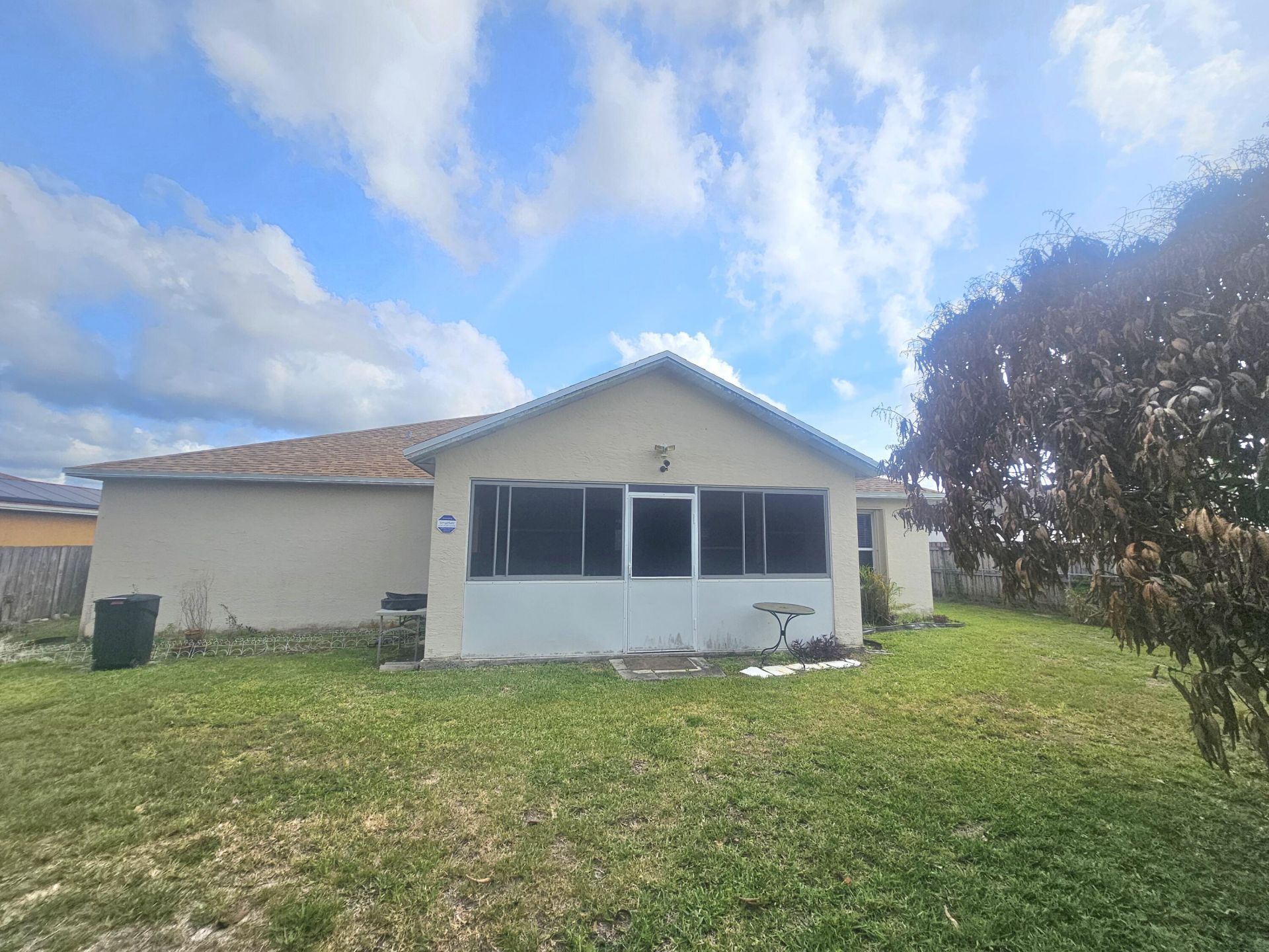 589 NW Fairfax Avenue, Port Saint Lucie, FL 34983 Photo