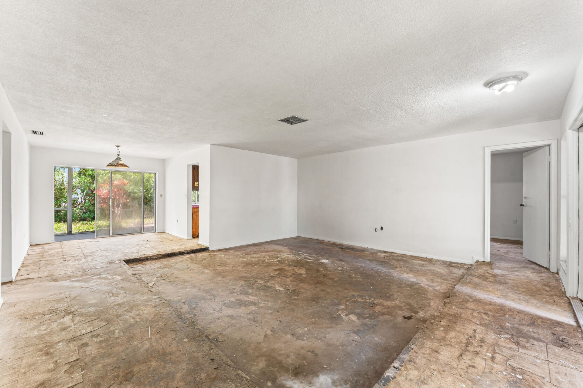 8961 Sunset Strip, Sunrise, FL 33322 Photo