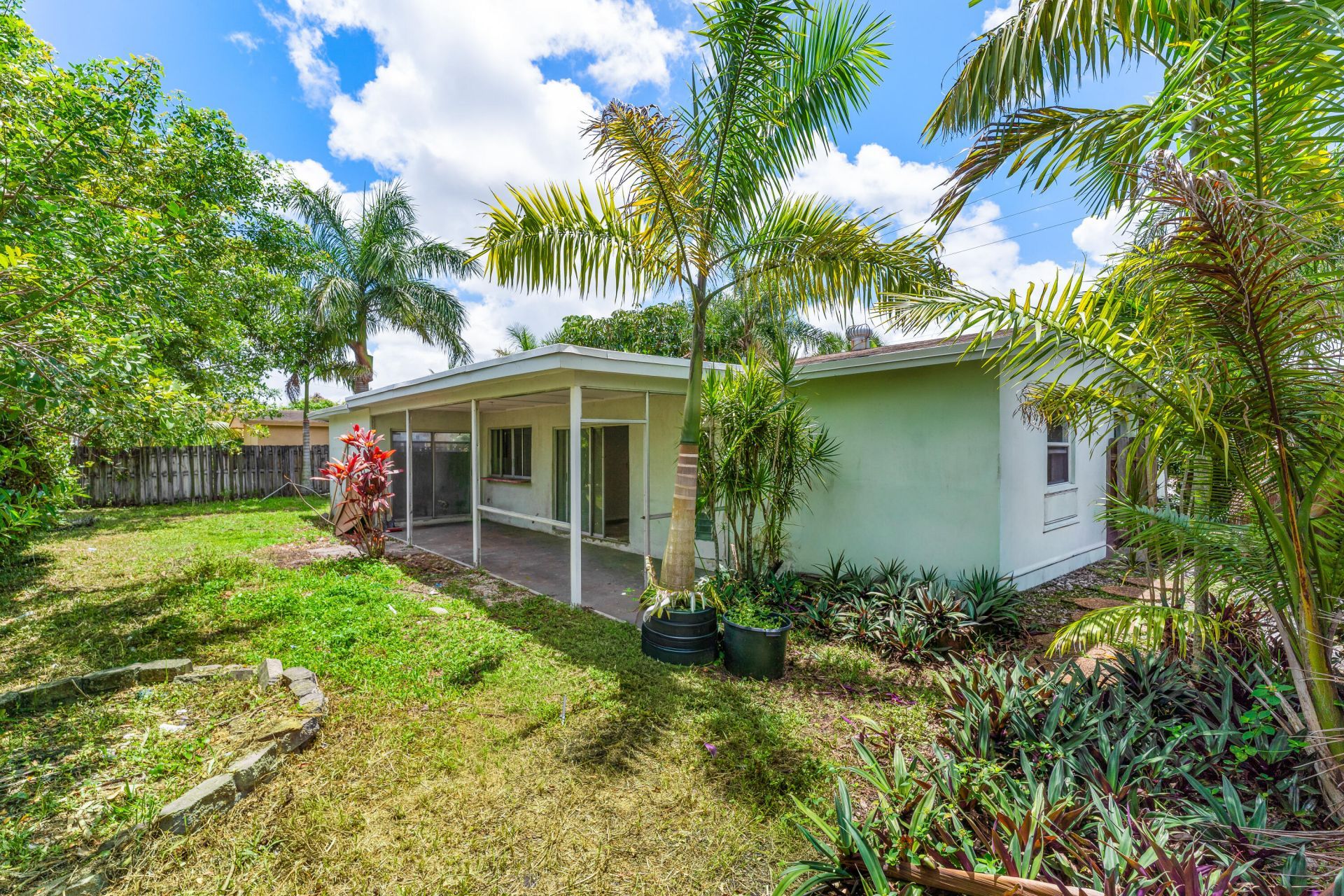 8961 Sunset Strip, Sunrise, FL 33322 Photo