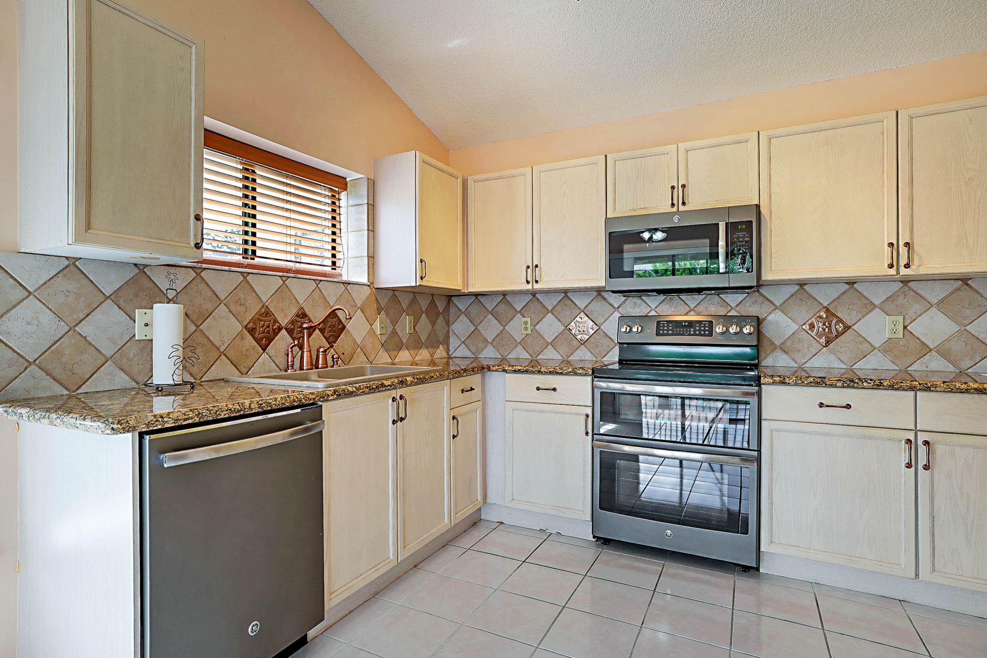 3283 Jog Park Drive, Greenacres, FL 33467 Photo