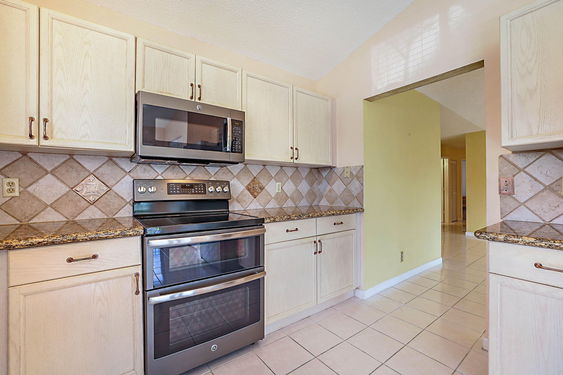 3283 Jog Park Drive, Greenacres, FL 33467 Photo