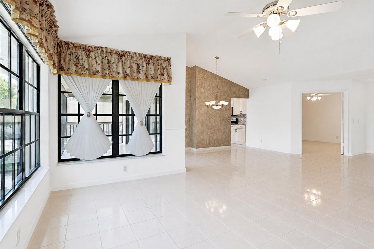 3283 Jog Park Drive, Greenacres, FL 33467 Photo