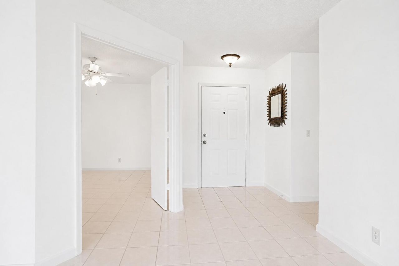 3283 Jog Park Drive, Greenacres, FL 33467 Photo