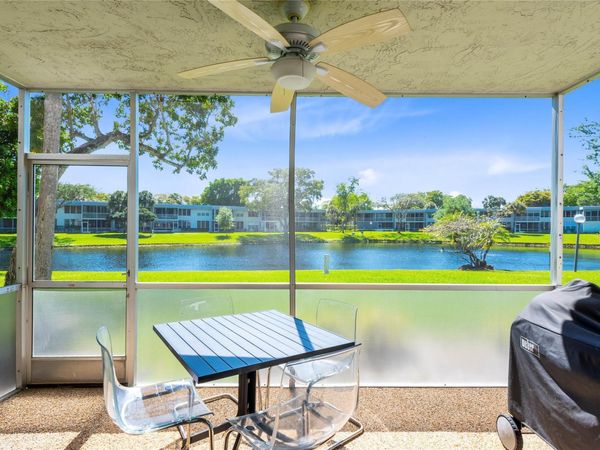 4240 Oaks Terrace, Unit 105, Pompano Beach, FL 33069