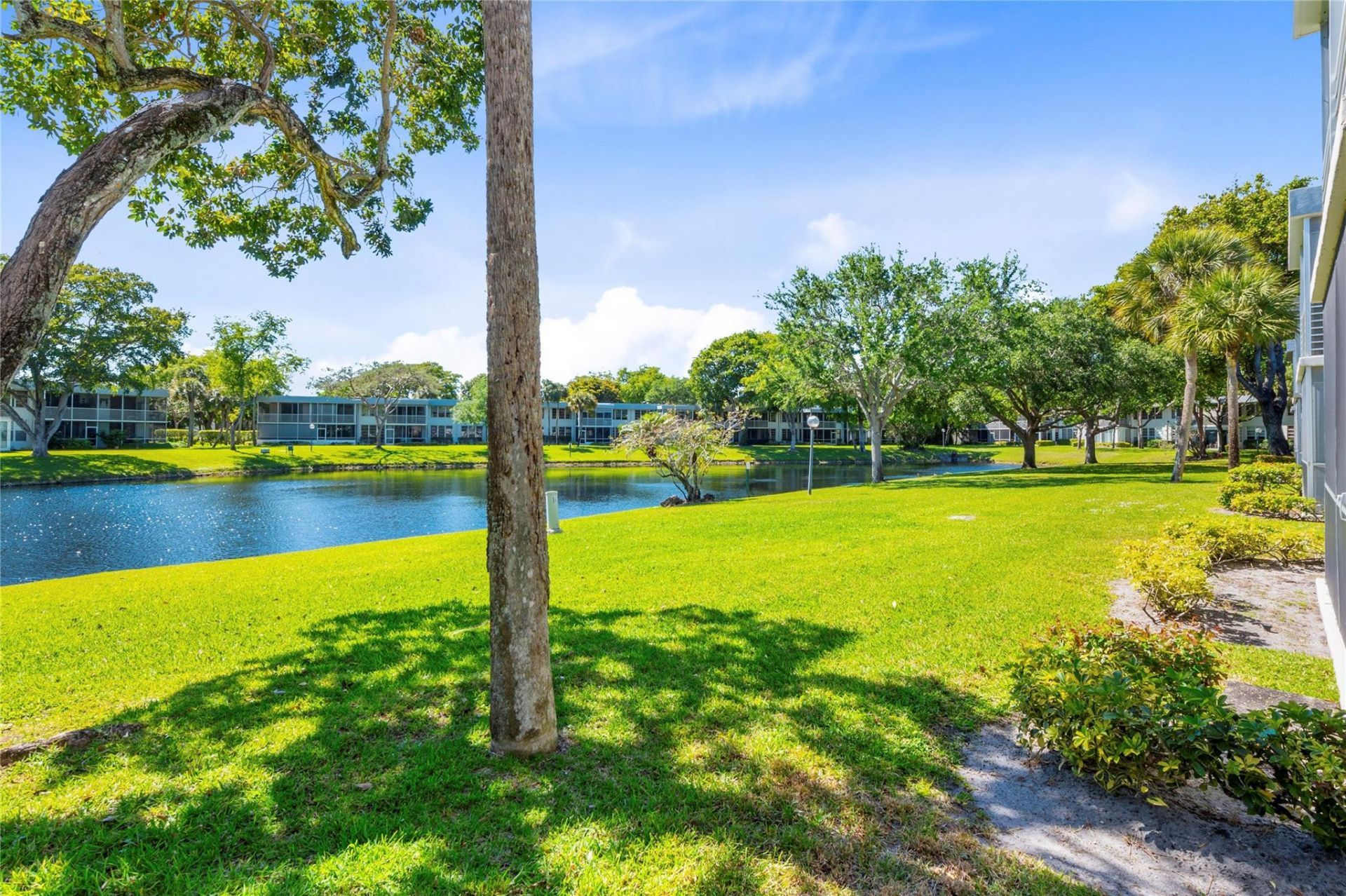 4240 Oaks Terrace, Unit 105, Pompano Beach, FL 33069 Photo