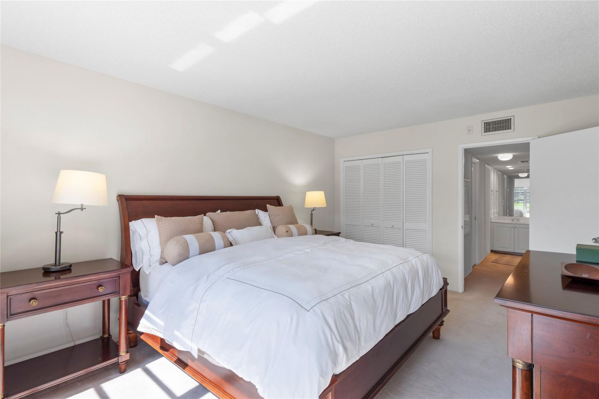 4240 Oaks Terrace, Unit 105, Pompano Beach, FL 33069 Photo
