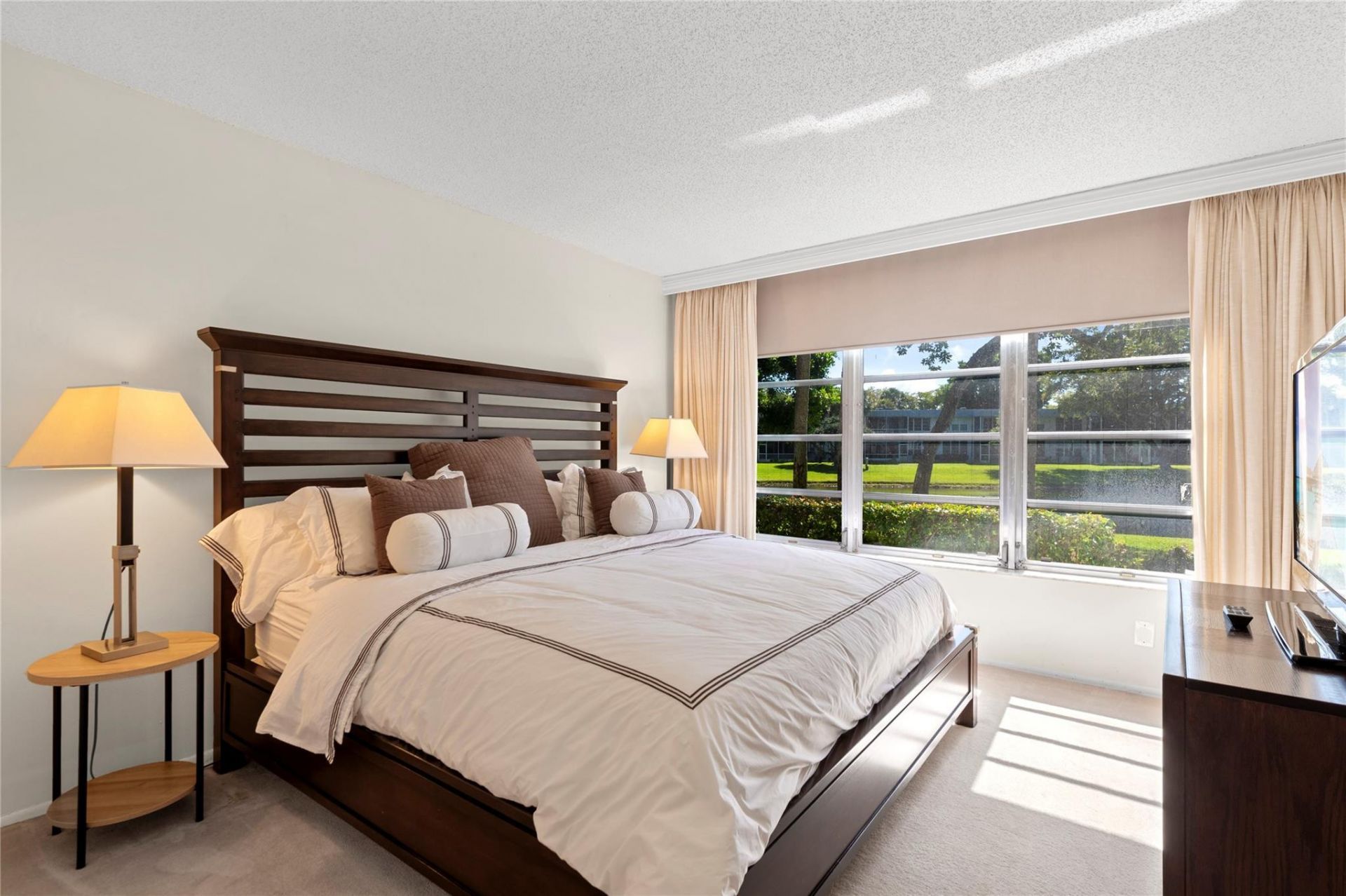 4240 Oaks Terrace, Unit 105, Pompano Beach, FL 33069 Photo