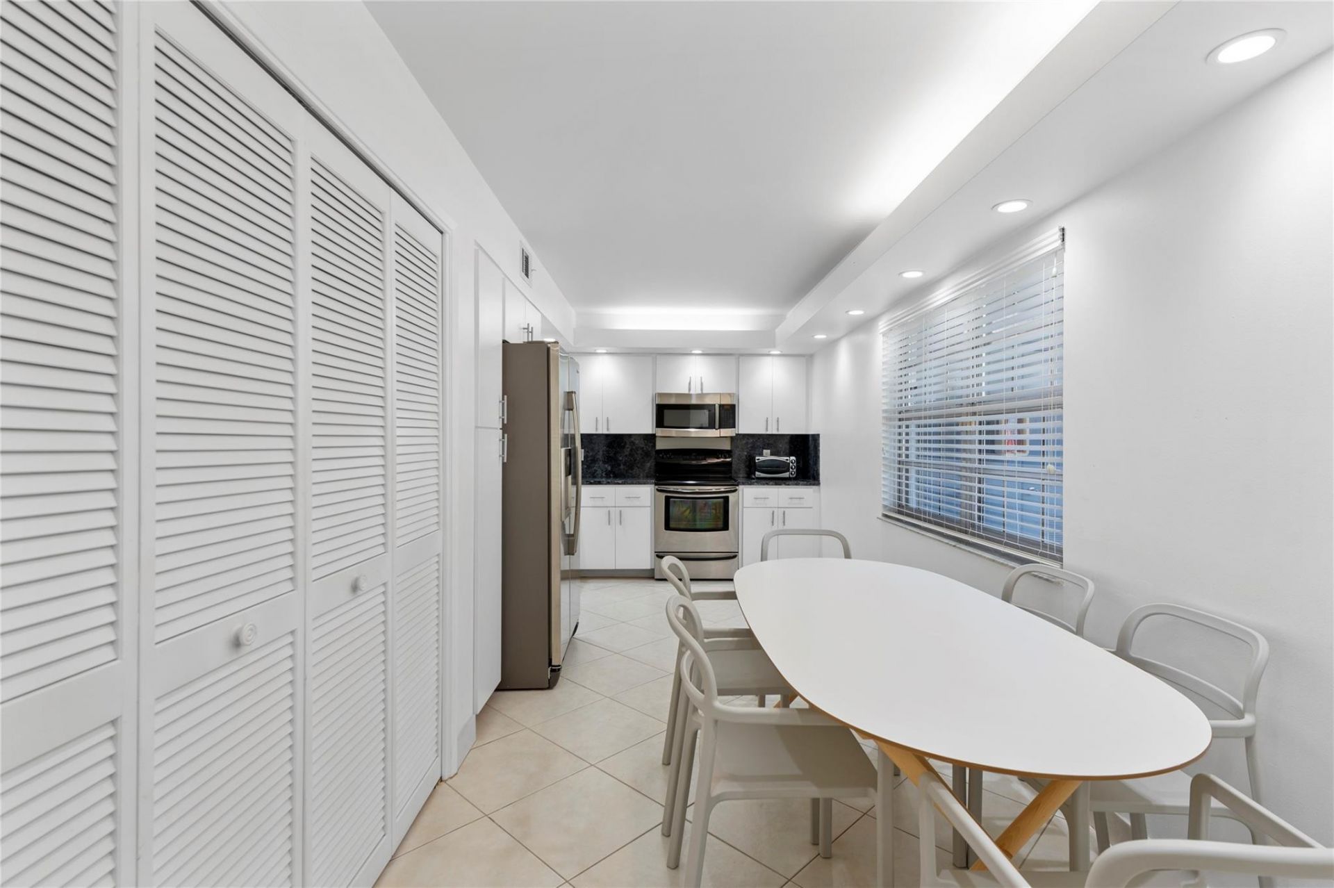 4240 Oaks Terrace, Unit 105, Pompano Beach, FL 33069 Photo