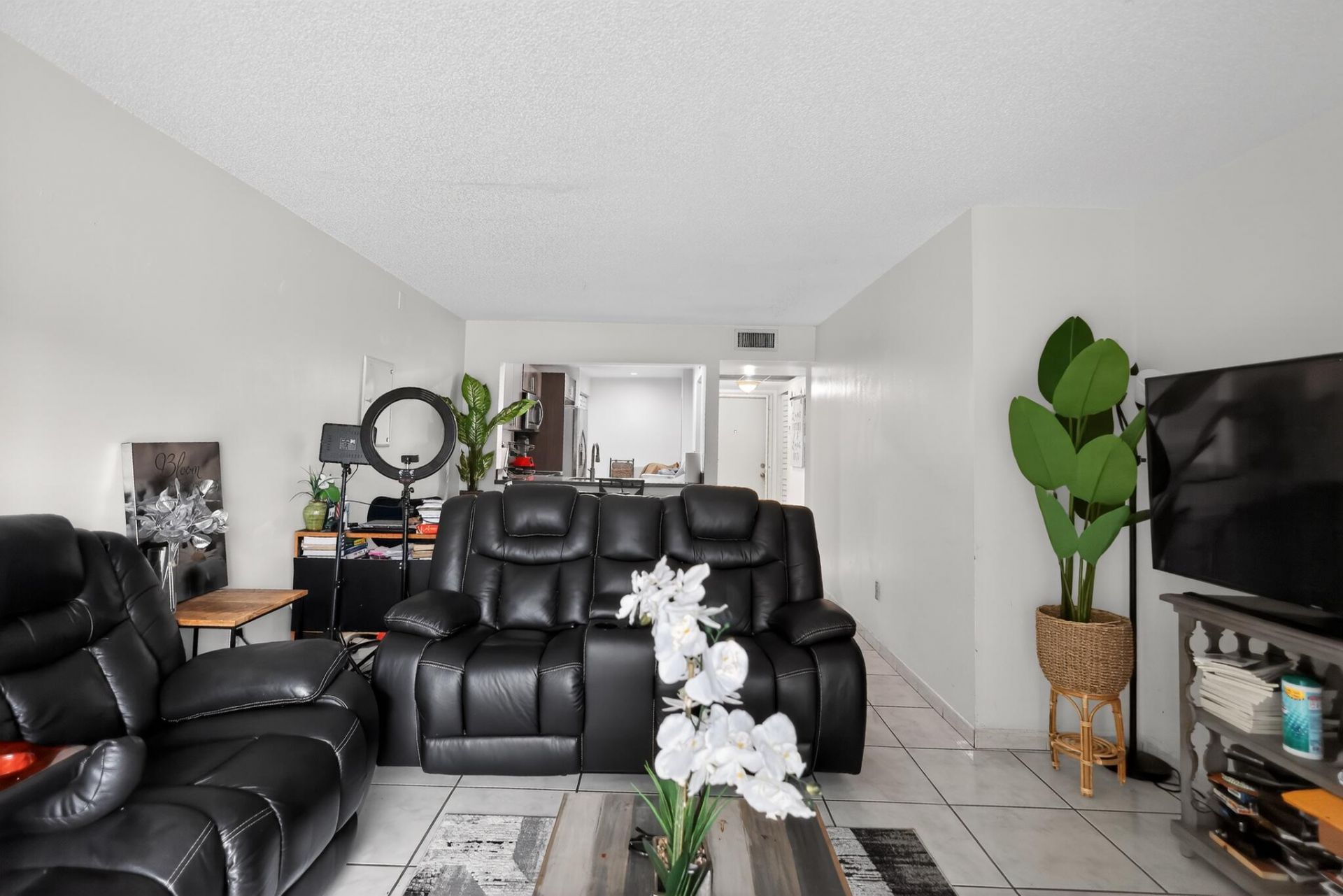 20805 NE 8th Court, Unit 101-21, Miami, FL 33179 Photo