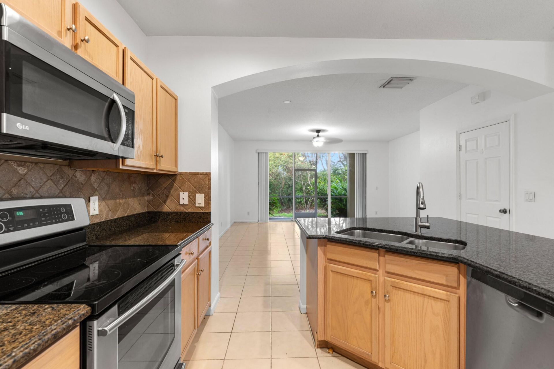 9926 Lago Drive, Boynton Beach, FL 33472 Photo