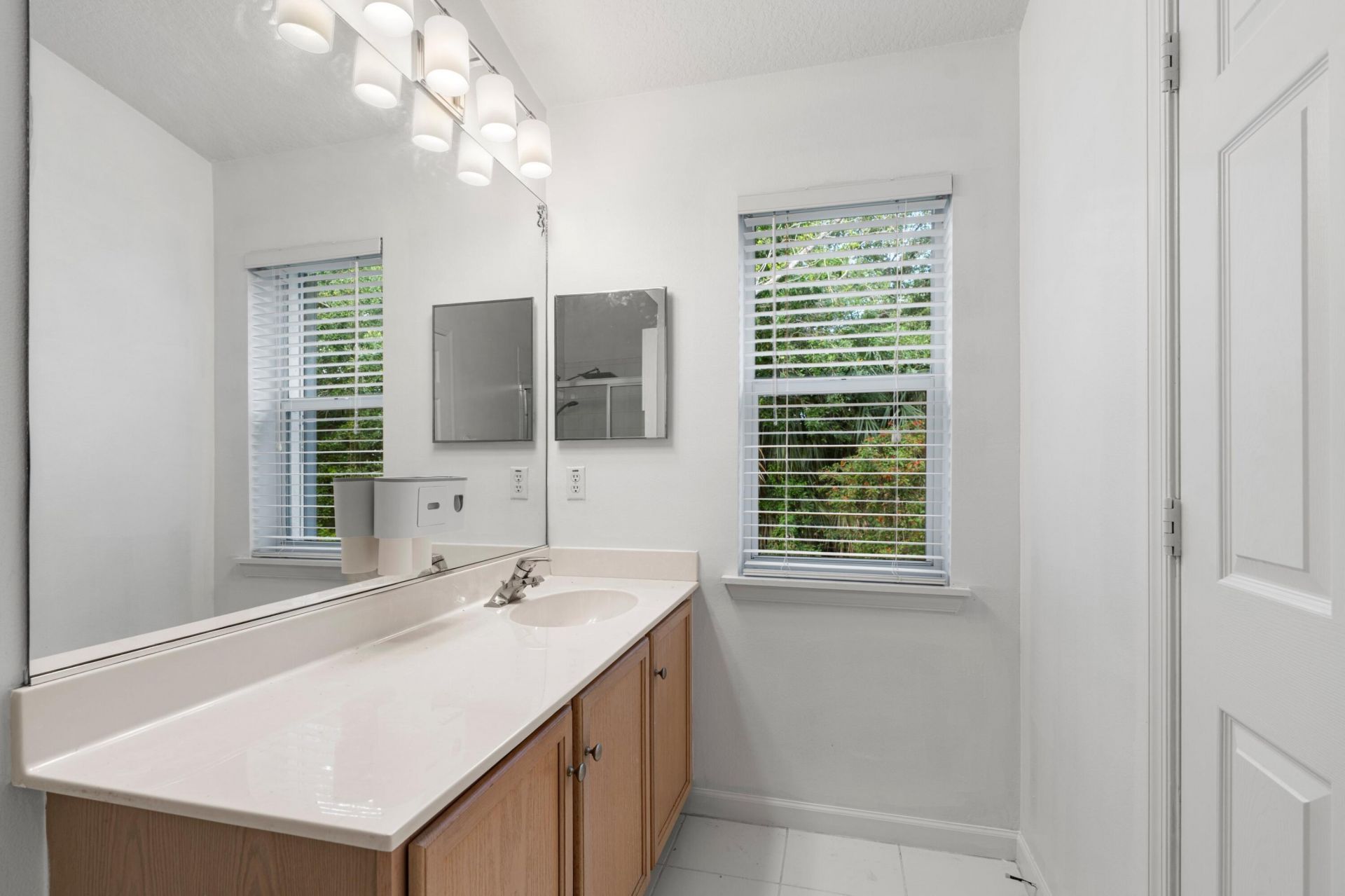 9926 Lago Drive, Boynton Beach, FL 33472 Photo