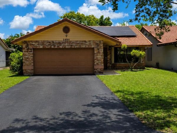 2499 NW 92nd Avenue, Coral Springs, FL 33065