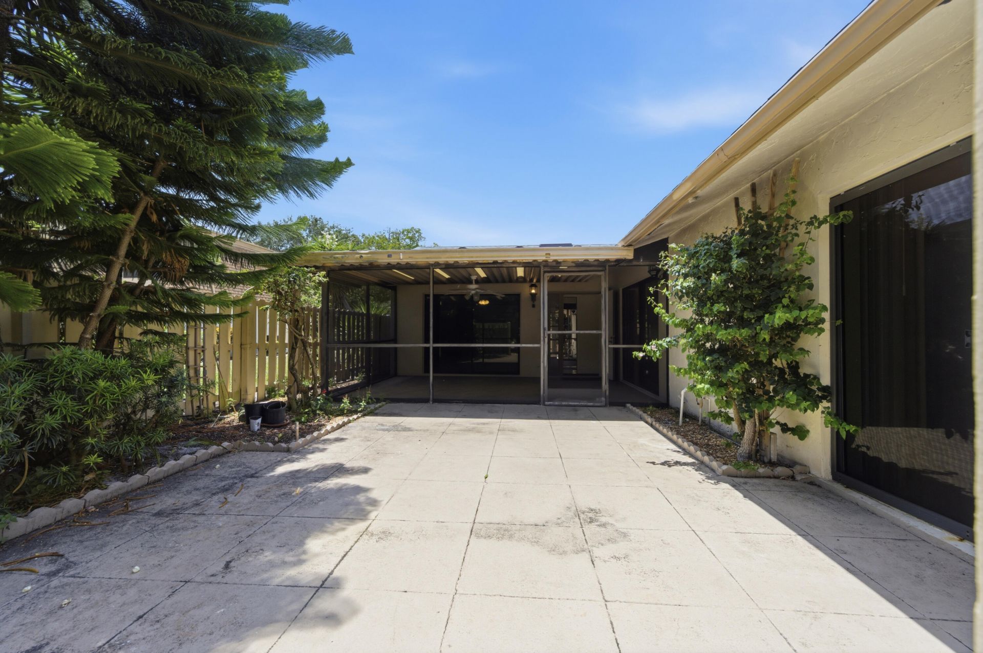 729 NW 29th Avenue, Delray Beach, FL 33445 Photo