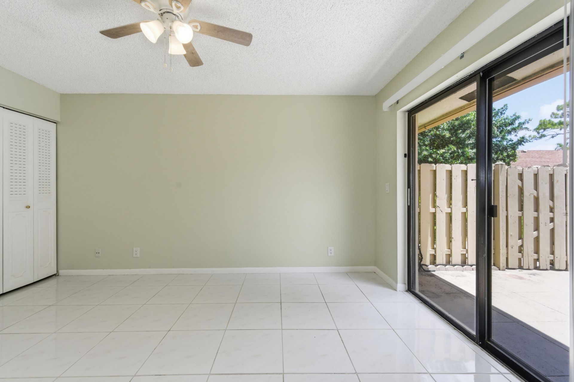 729 NW 29th Avenue, Unit D, Delray Beach, FL 33445 Photo