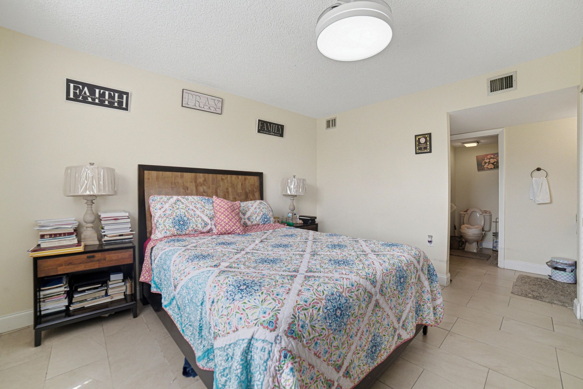 3515 Village Boulevard, Unit 304, West Palm Beach, FL 33409 Photo