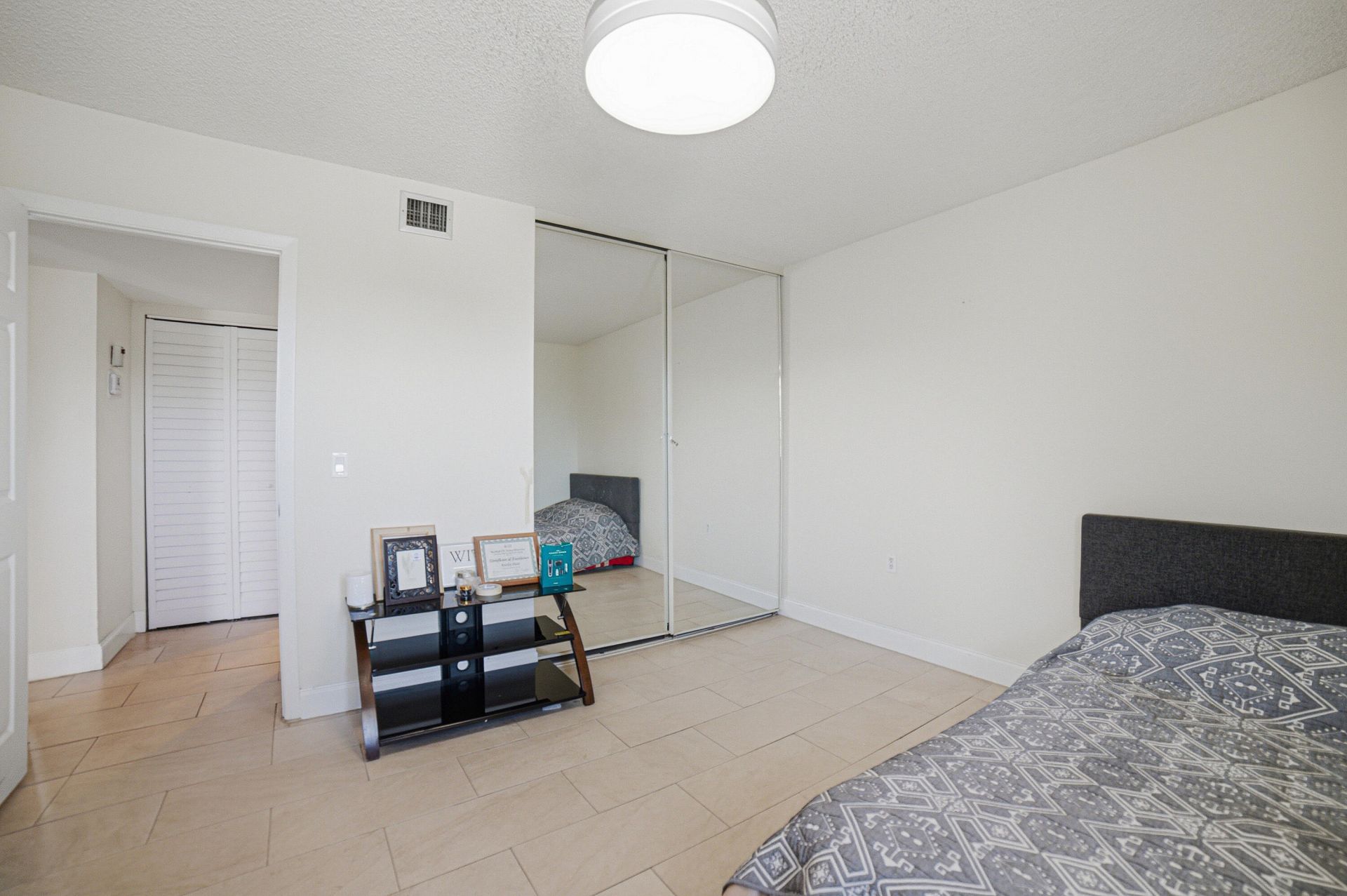 3515 Village Boulevard, Unit 304, West Palm Beach, FL 33409 Photo