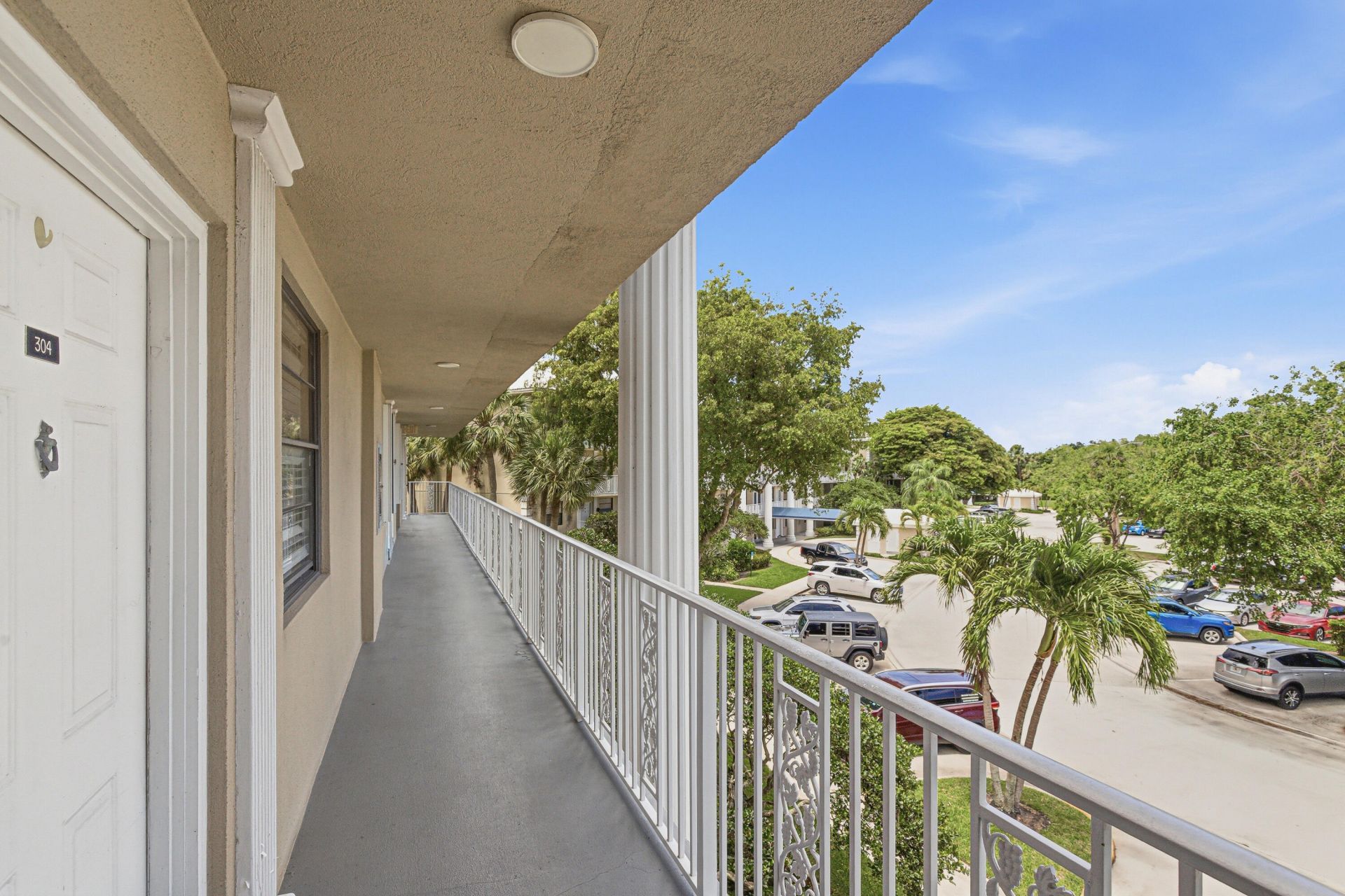3515 Village Boulevard, Unit 304, West Palm Beach, FL 33409 Photo