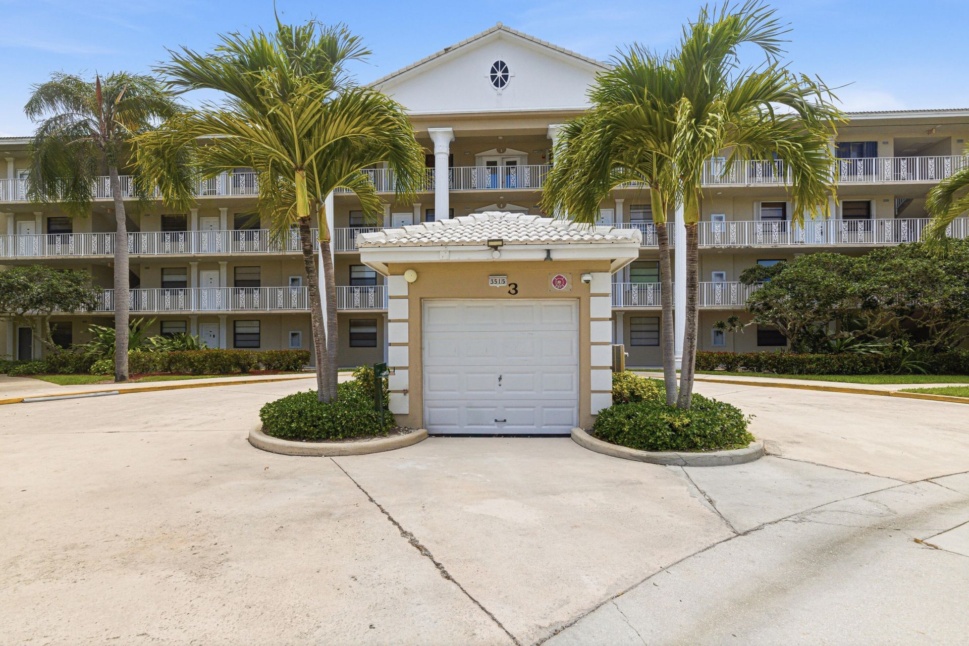 3515 Village Boulevard, Unit 304, West Palm Beach, FL 33409 Photo