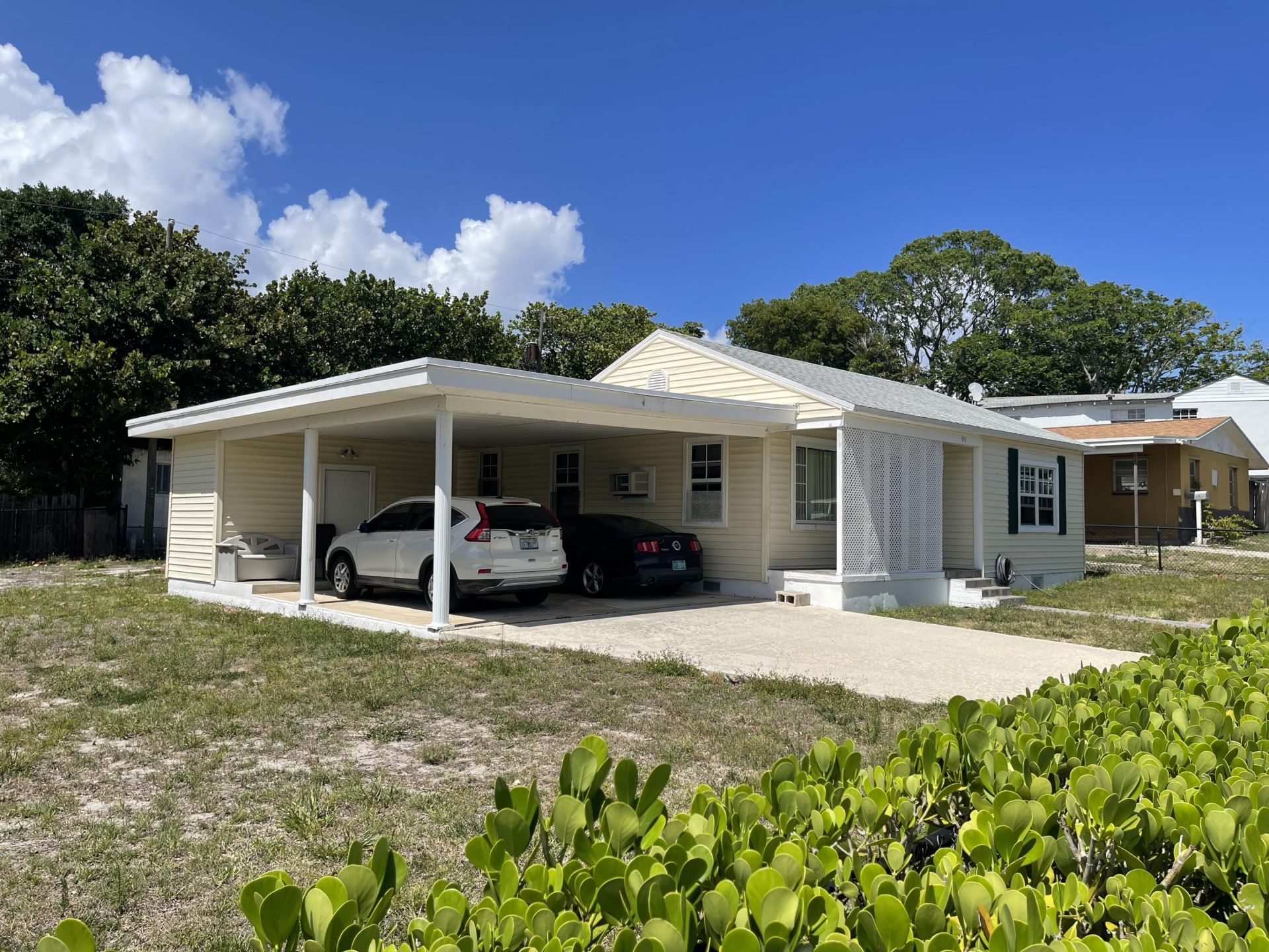 915 33rd Street, West Palm Beach, FL 33407 Photo