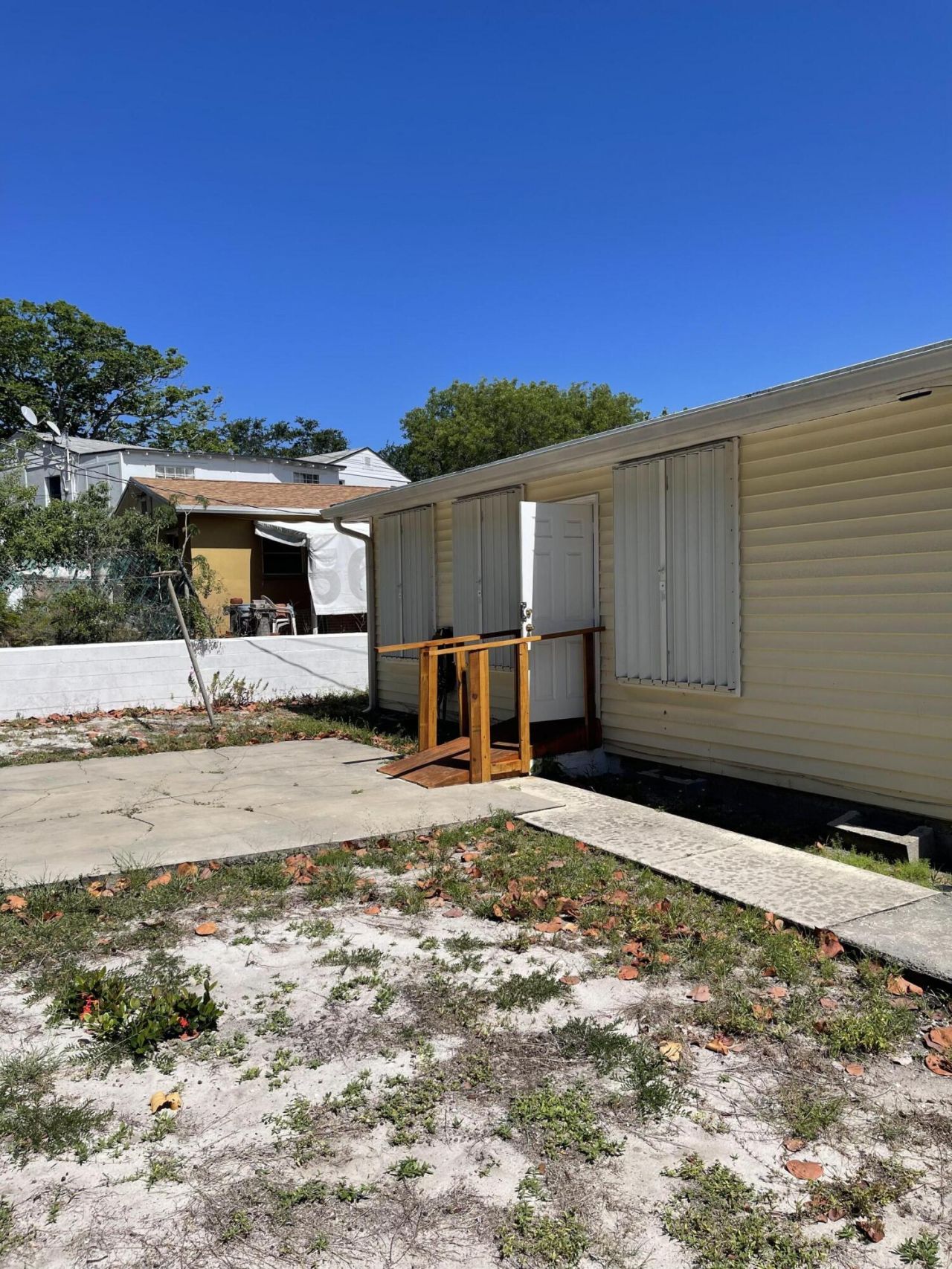 915 33rd Street, West Palm Beach, FL 33407 Photo