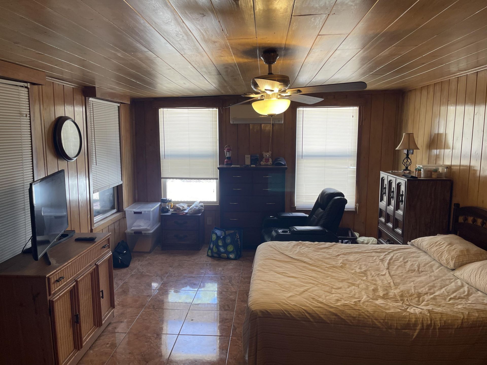 915 33rd Street, West Palm Beach, FL 33407 Photo