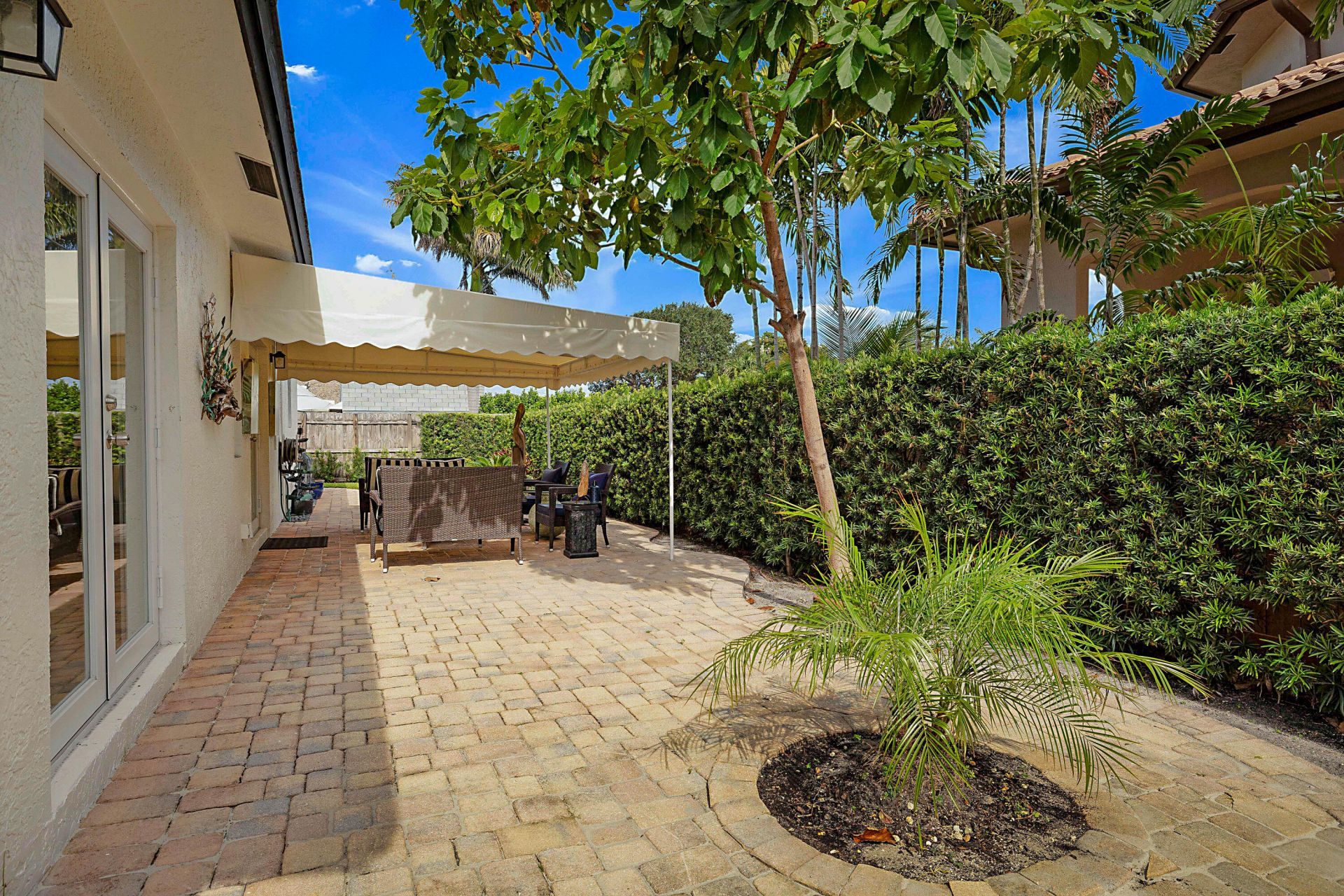 920 SE 17th Street, Deerfield Beach, FL 33441 Photo