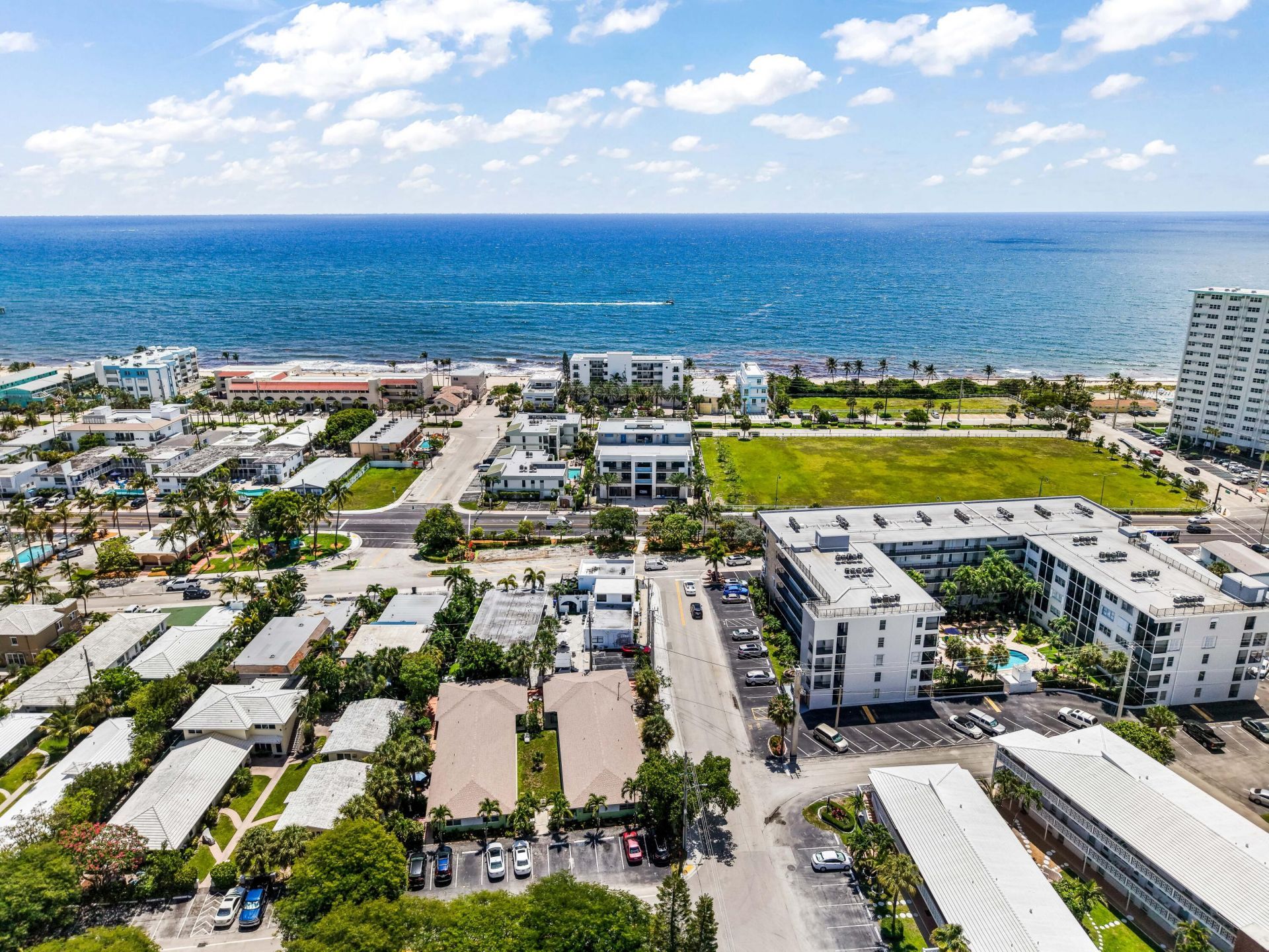 228 Hibiscus Avenue, Unit 233, Lauderdale by the Sea, FL 33308 Photo