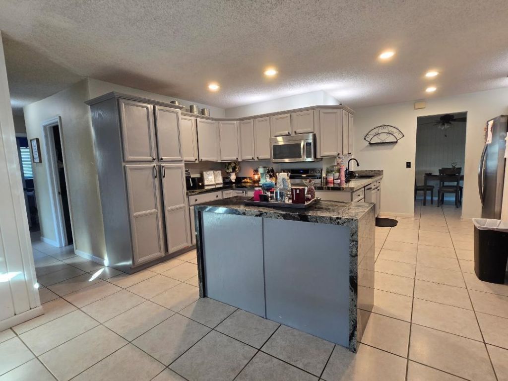 6340 NW 32nd Avenue, Fort Lauderdale, FL 33309 Photo