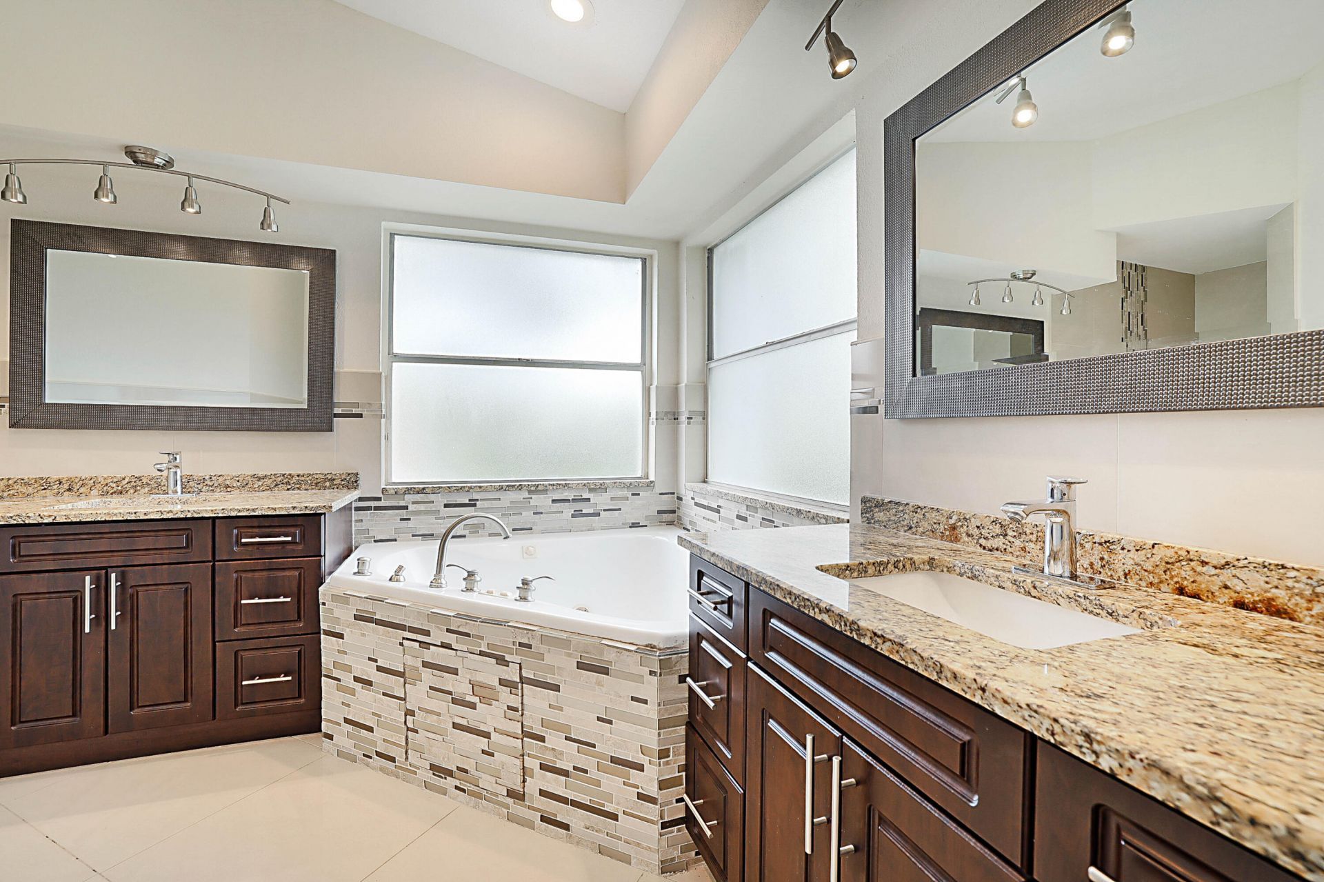 8753 SE Riverfront Terrace, Jupiter, FL 33469 Photo