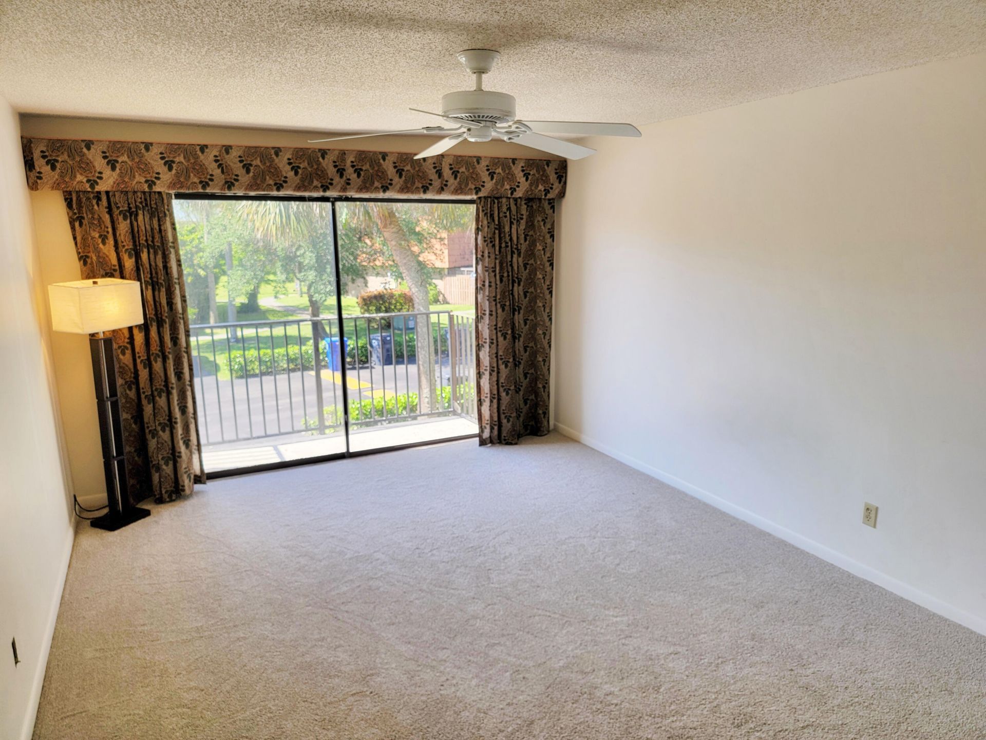 8321 S Coral Circle, North Lauderdale, FL 33068 Photo