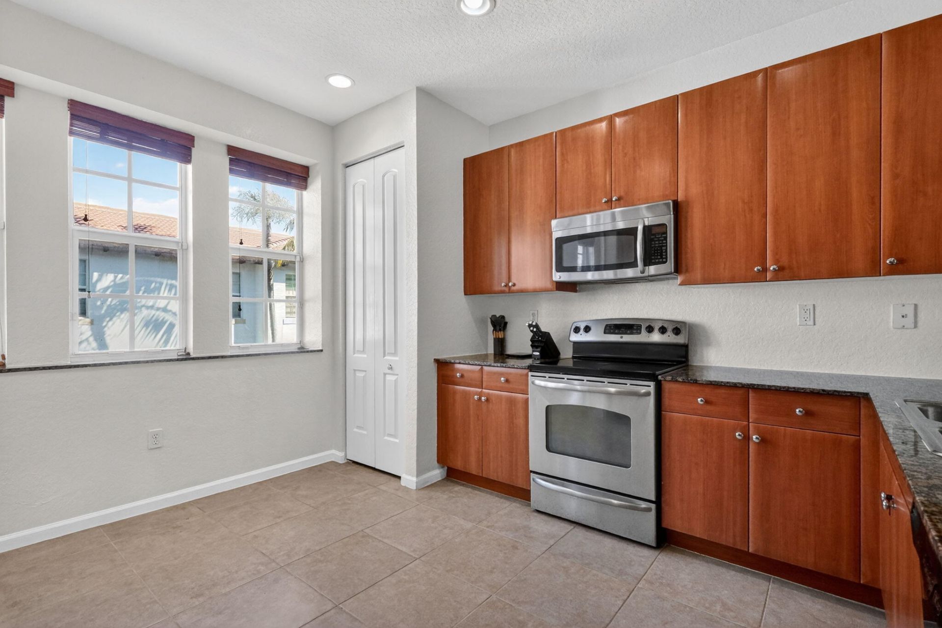 11900 SW 27th Street, Unit 1006, Miramar, FL 33025 Photo