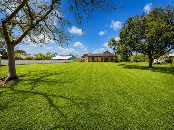 5508 Silver Oak Drive, Fort Pierce, FL 34982
