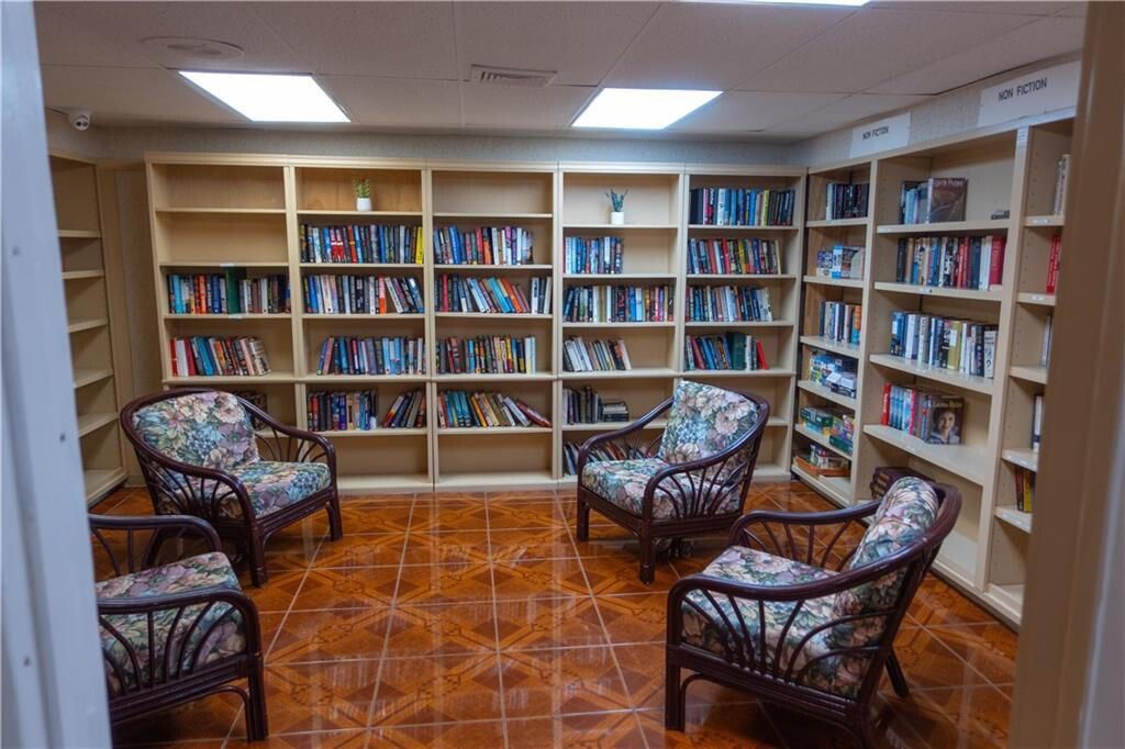 120 Lake Evelyn Drive, West Palm Beach, FL 33411 Photo