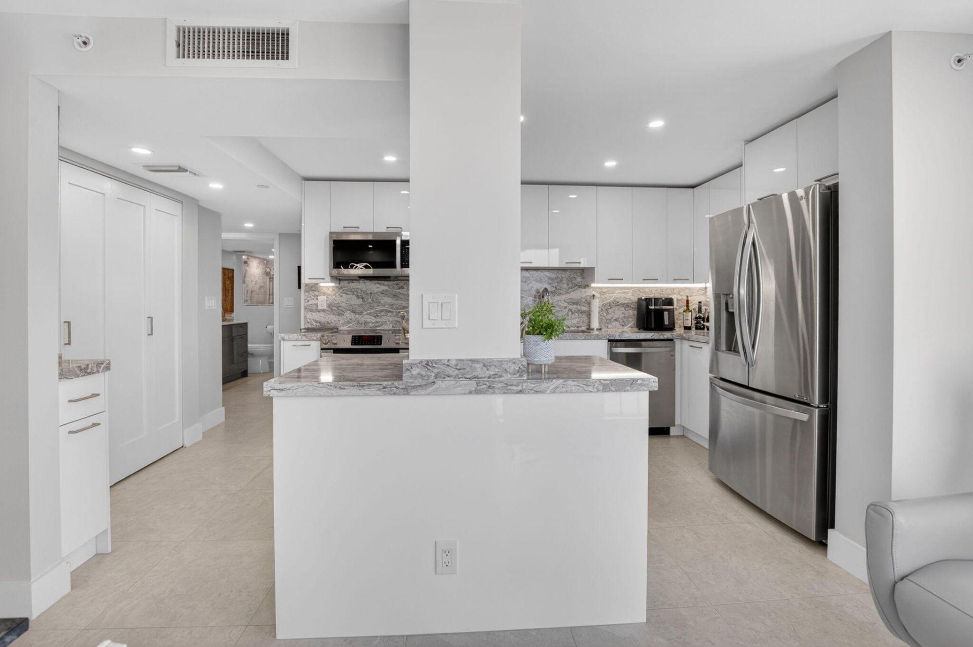 7768 Lakeside Boulevard, Boca Raton, FL 33434 Photo