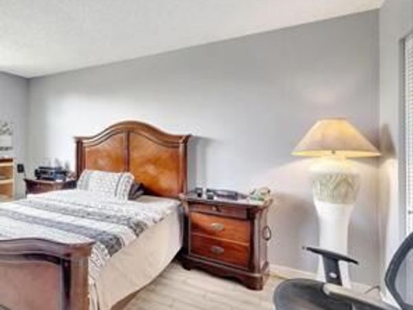 5860 NW 64th Avenue, Unit 201, Tamarac, FL 33319