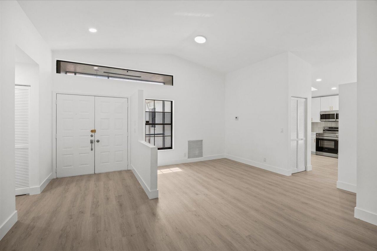 8910 Boatswain Drive, Unit 8910, Boynton Beach, FL 33436 Photo
