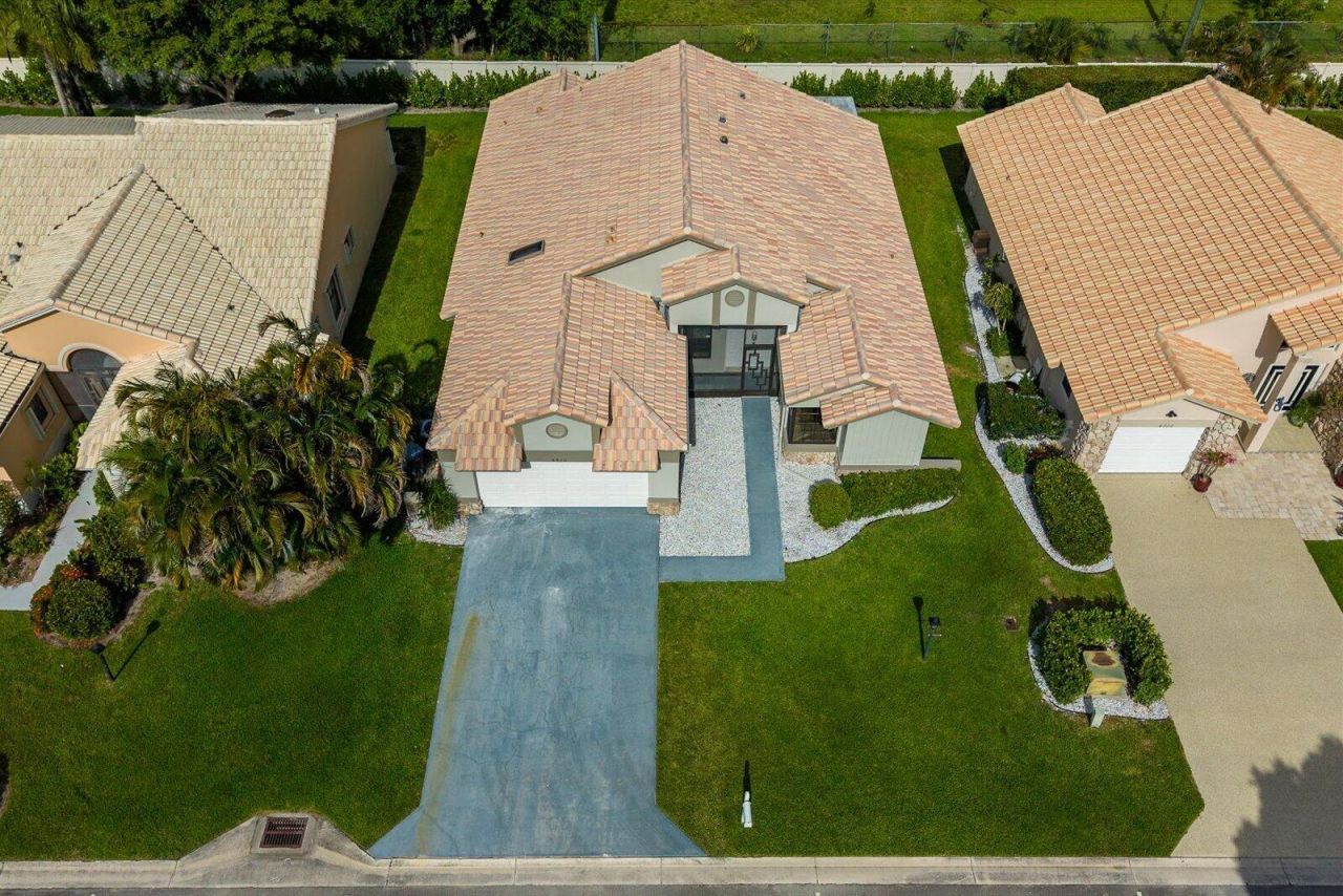 8910 Boatswain Drive, Unit 8910, Boynton Beach, FL 33436 Photo